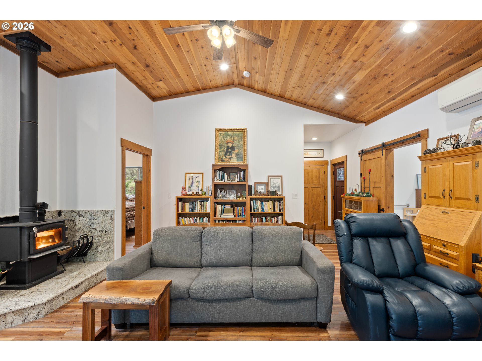 4696 Cow Creek Rd Property Photo 11