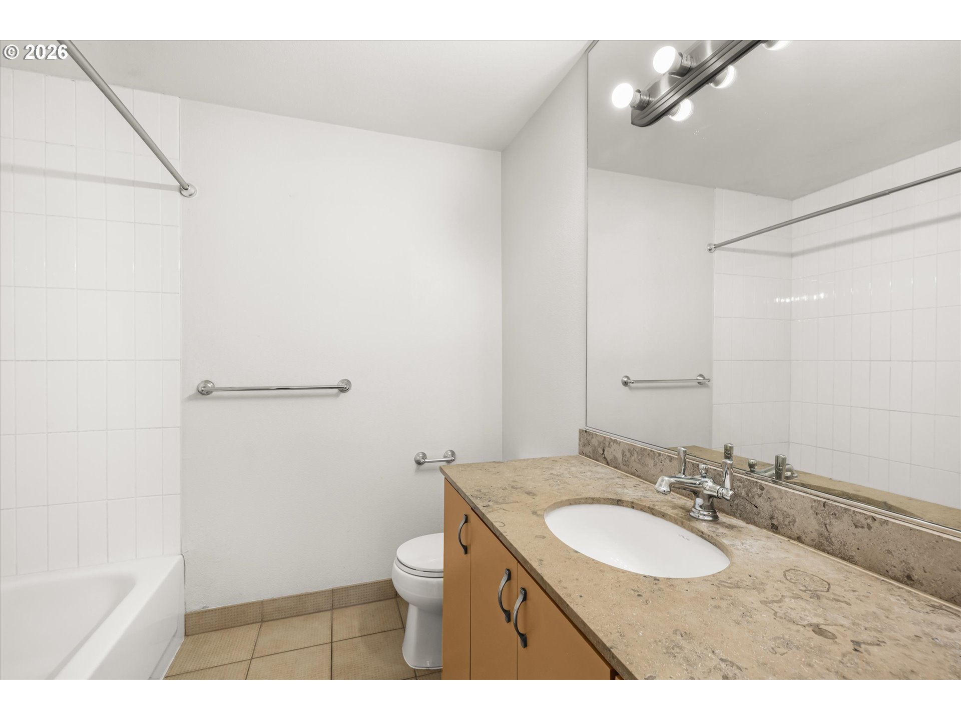 200 Sw Burnham Rd T404 Property Photo 16