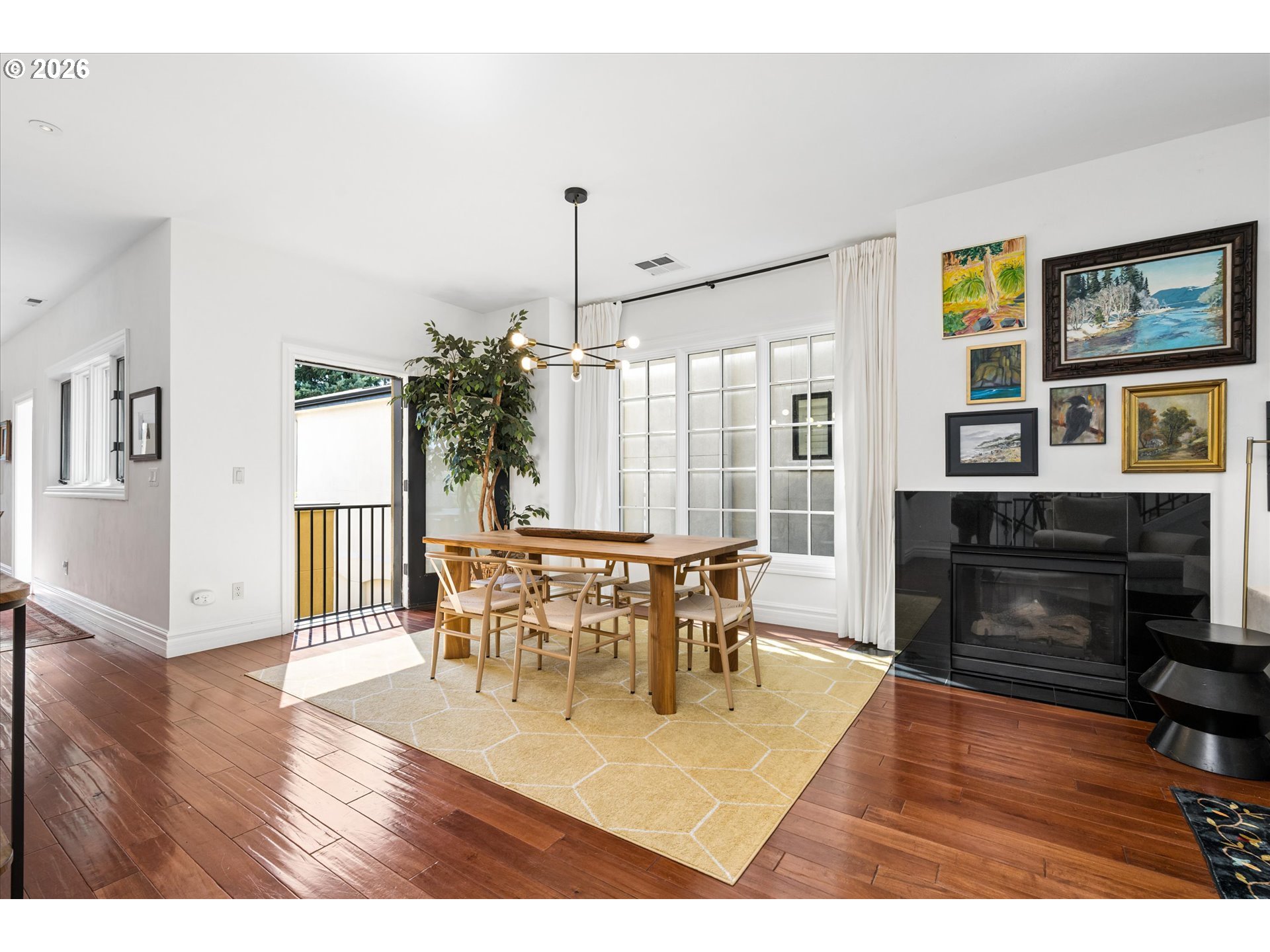 2883 Lord Byron Pl Property Photo 6