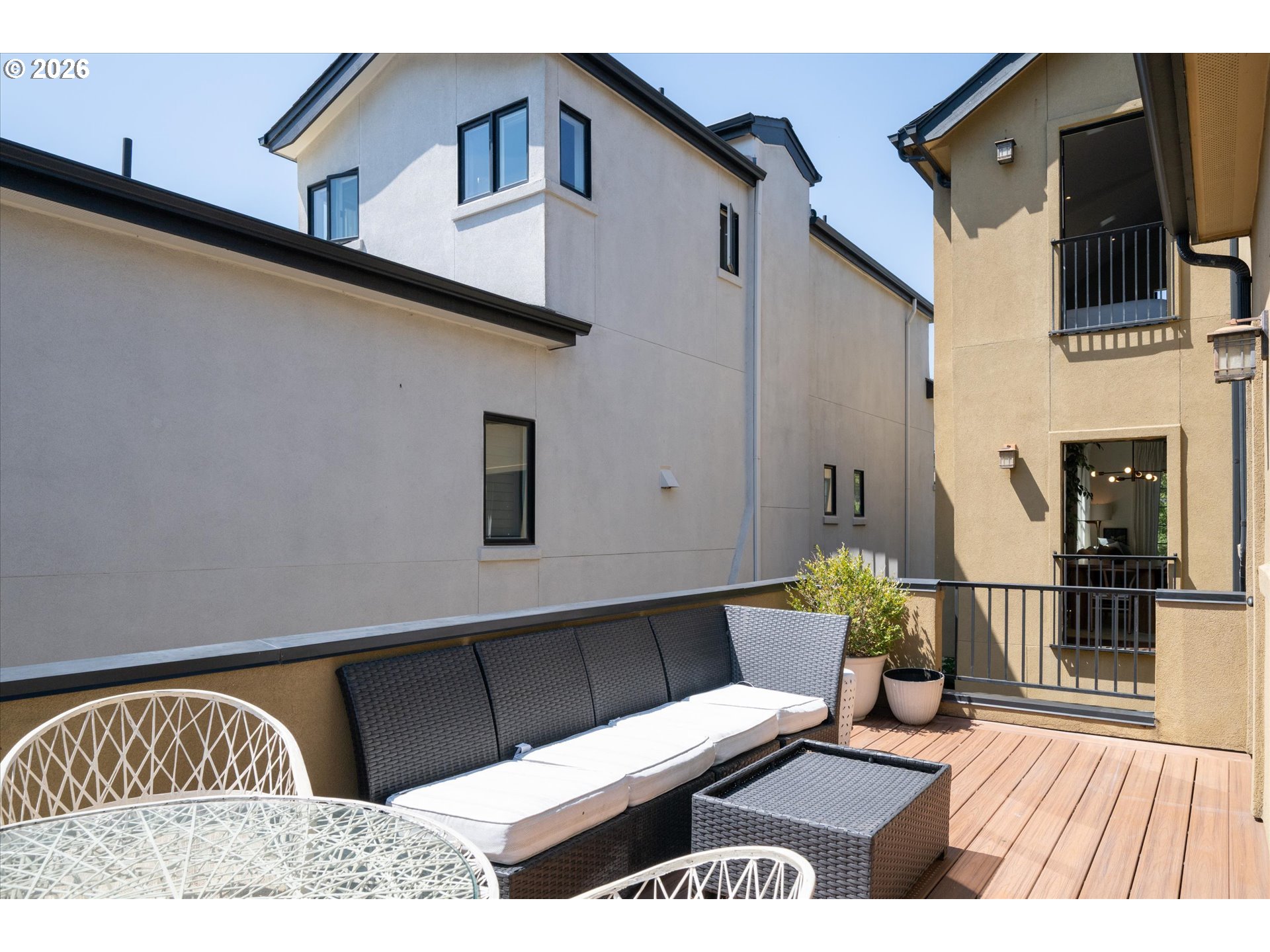 2883 Lord Byron Pl Property Photo 20