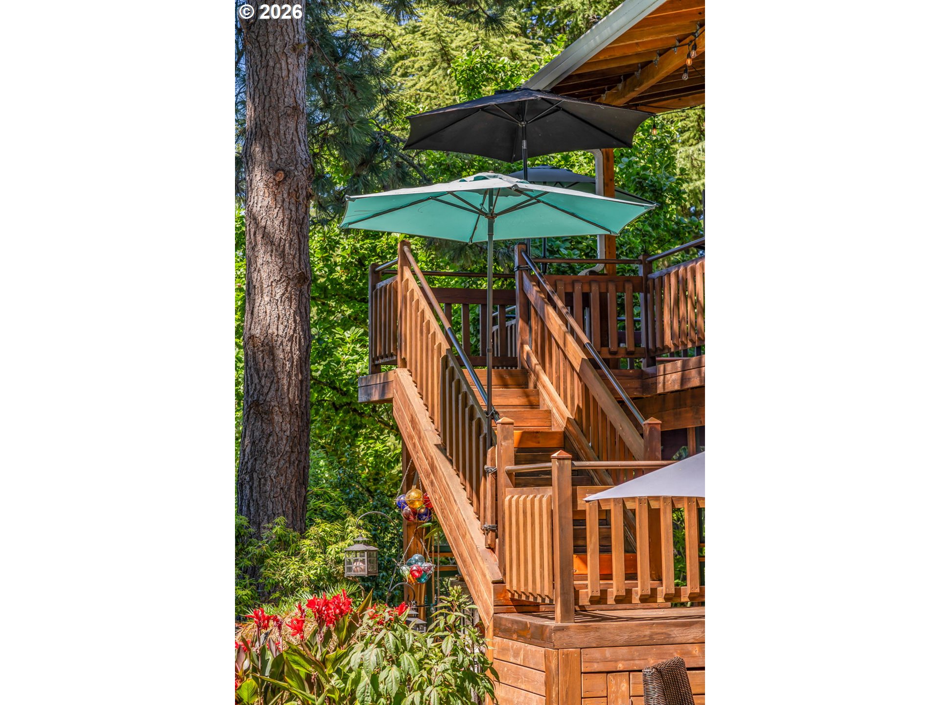 725 Nw Mawrcrest Dr Property Photo 43