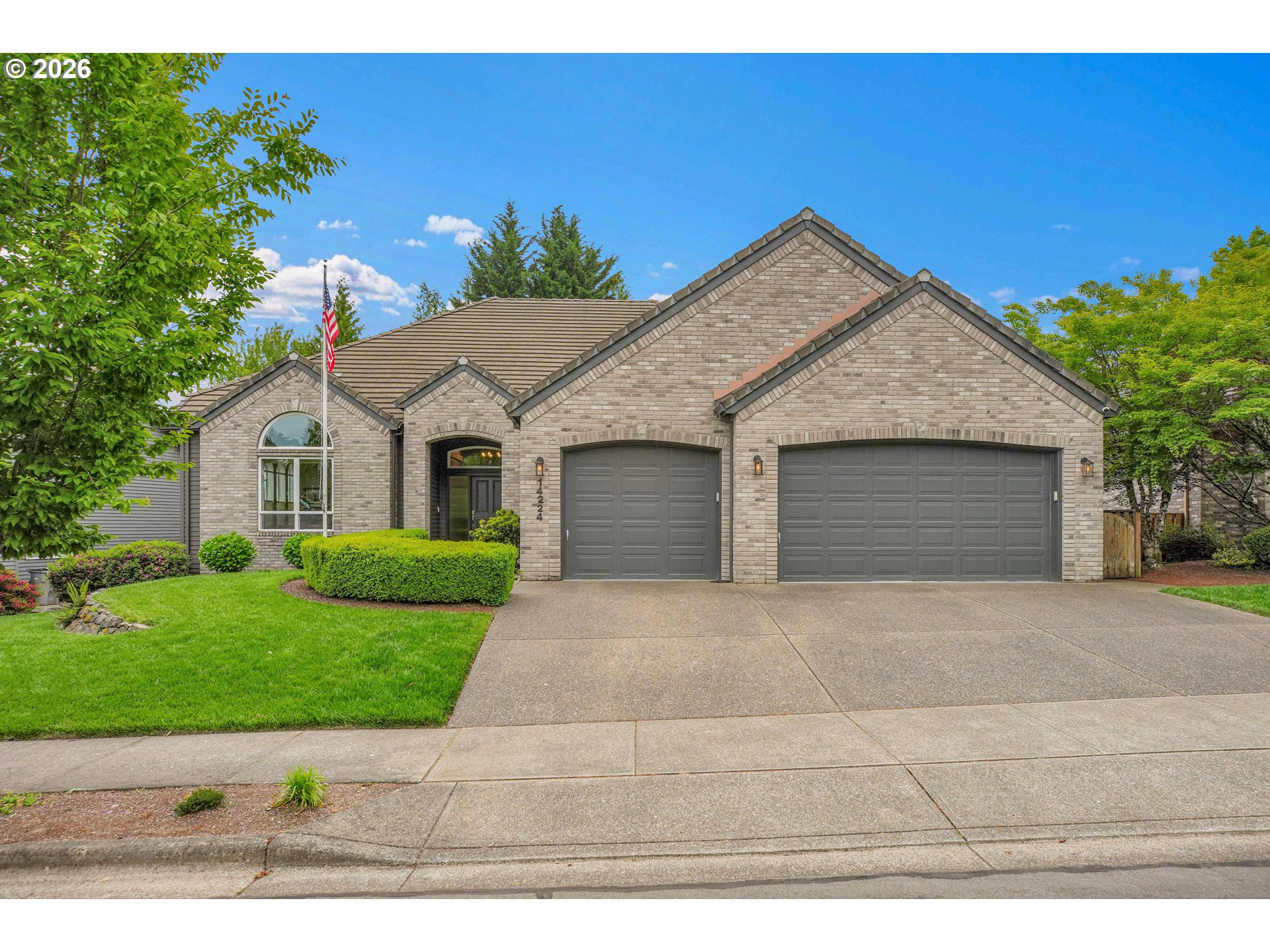 14224 Sw Whitney Ln Property Photo 1