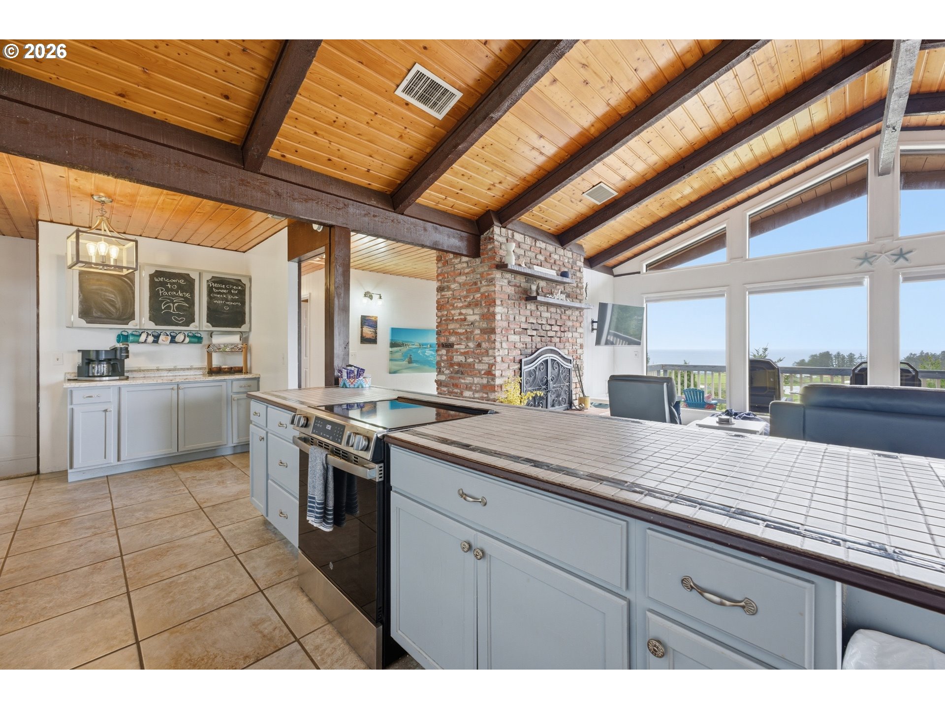 15629 Pelican Bay Dr Property Photo 12