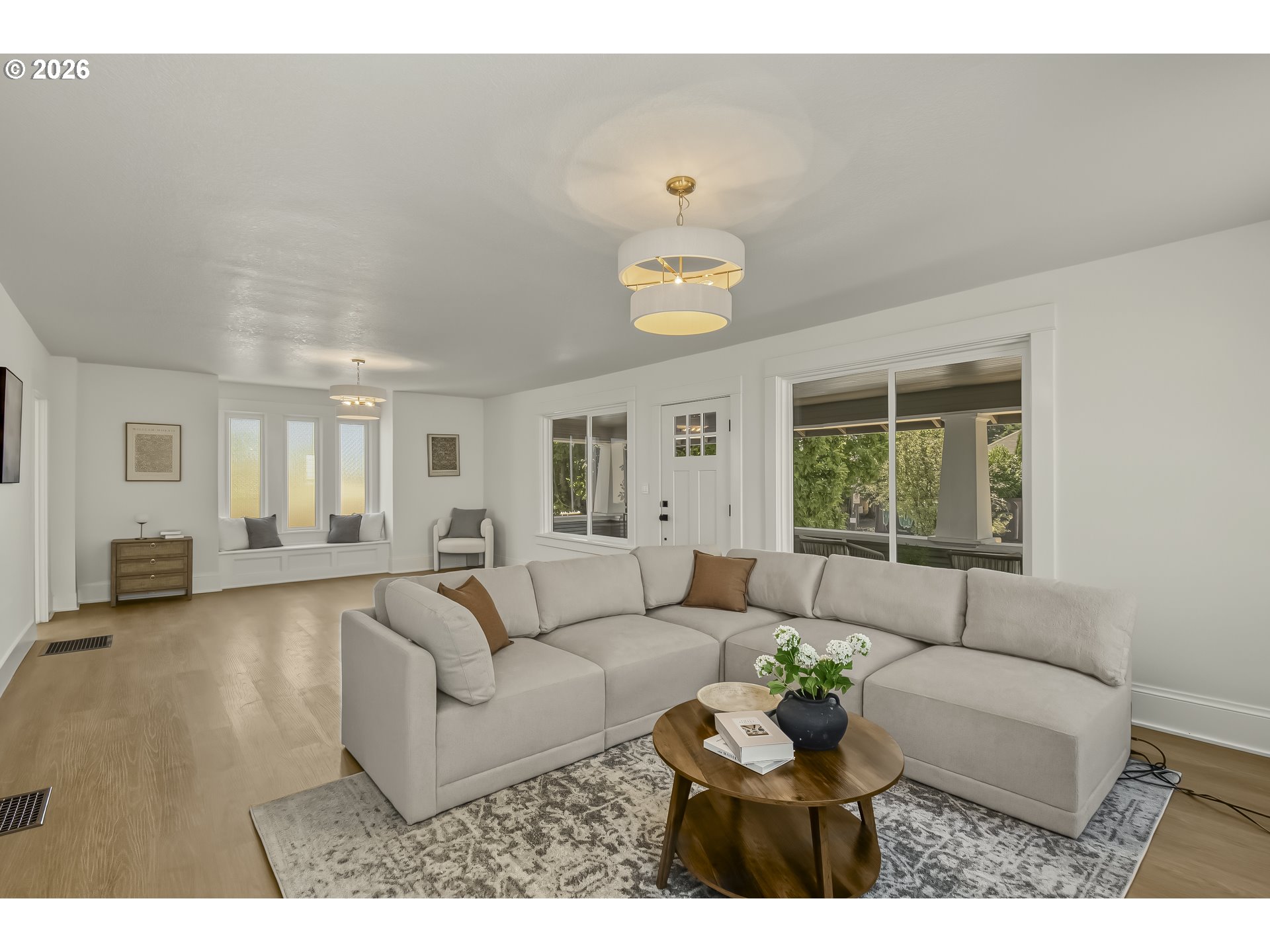 9131 N Lombard St Property Photo 4