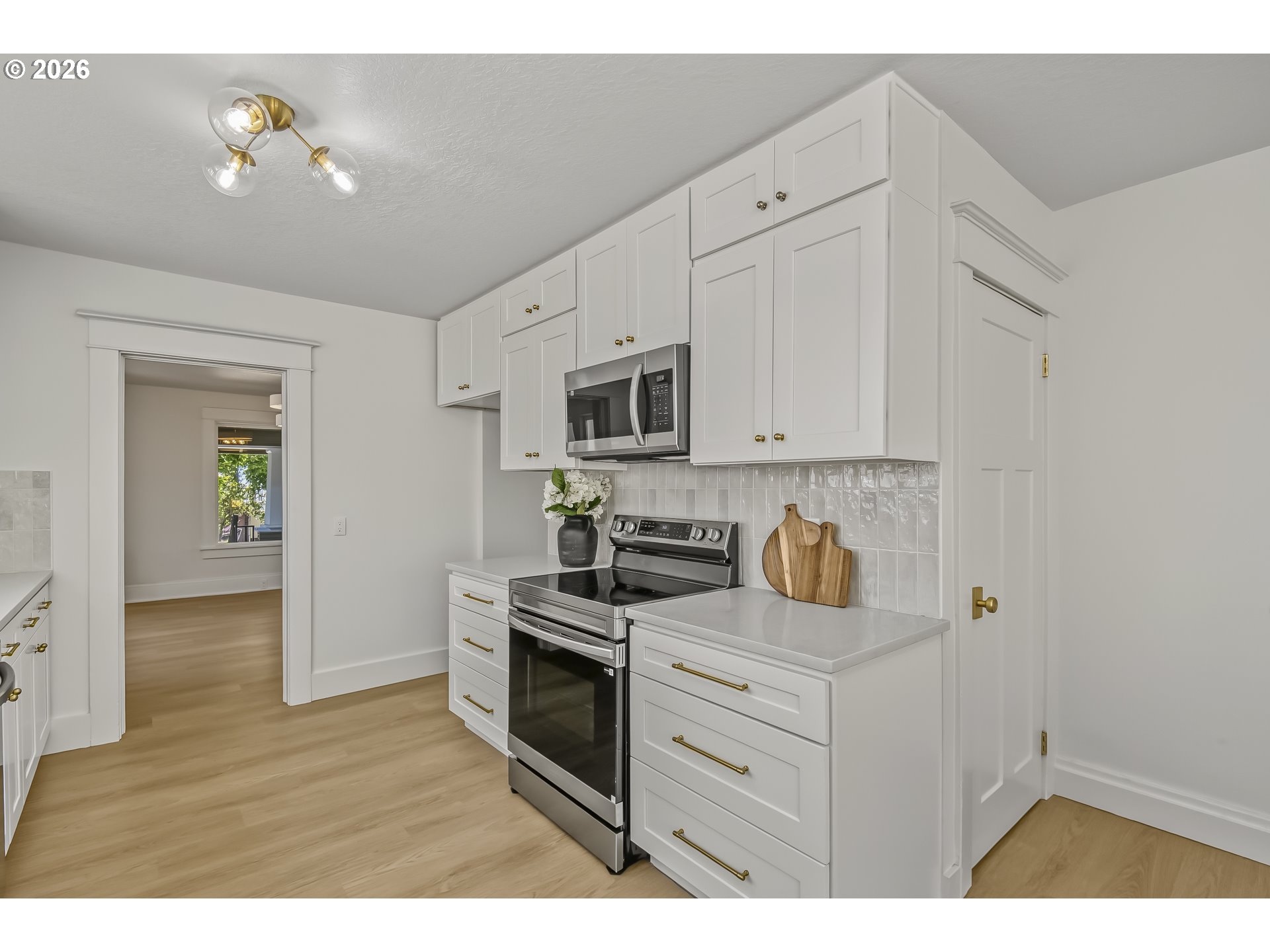 9131 N Lombard St Property Photo 10