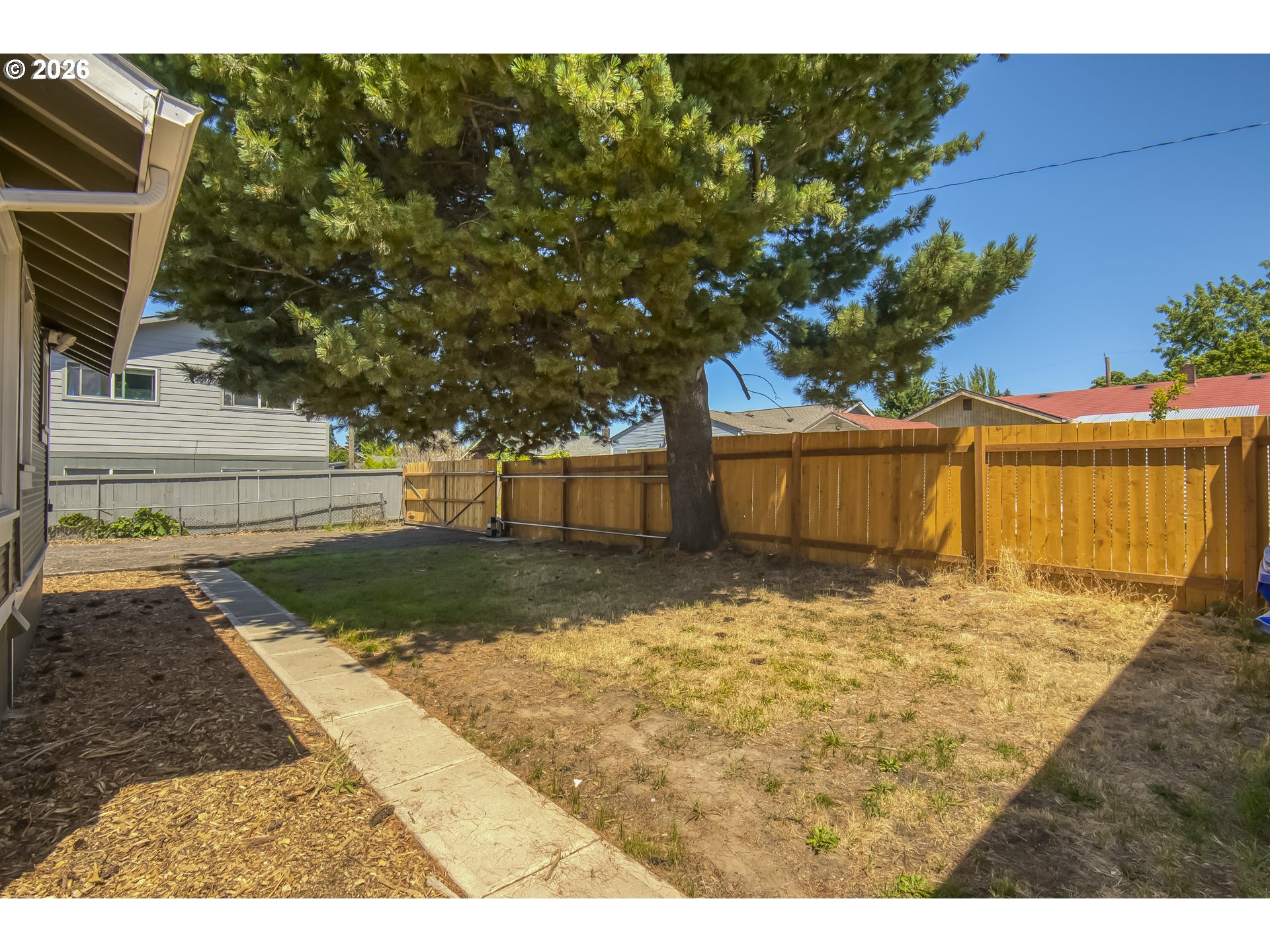 9131 N Lombard St Property Photo 36