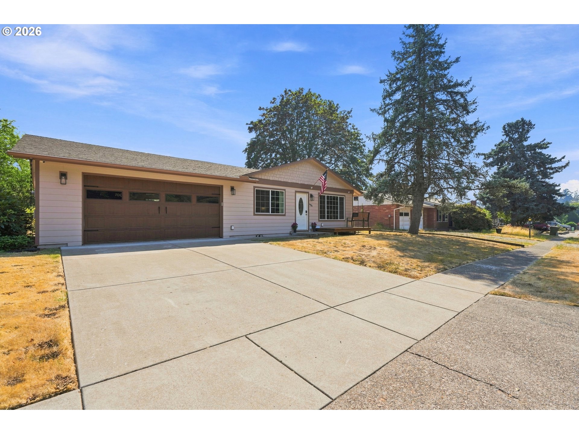406 E MISSION DR Property Photo 1