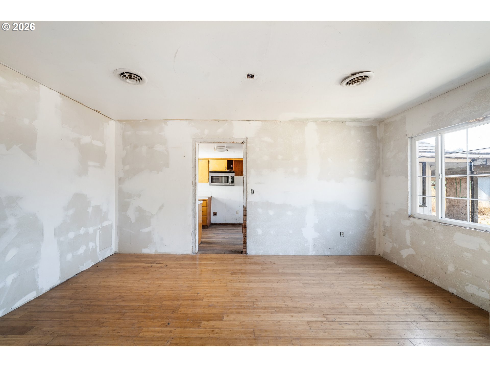 38542 Dexter Rd Property Photo 5