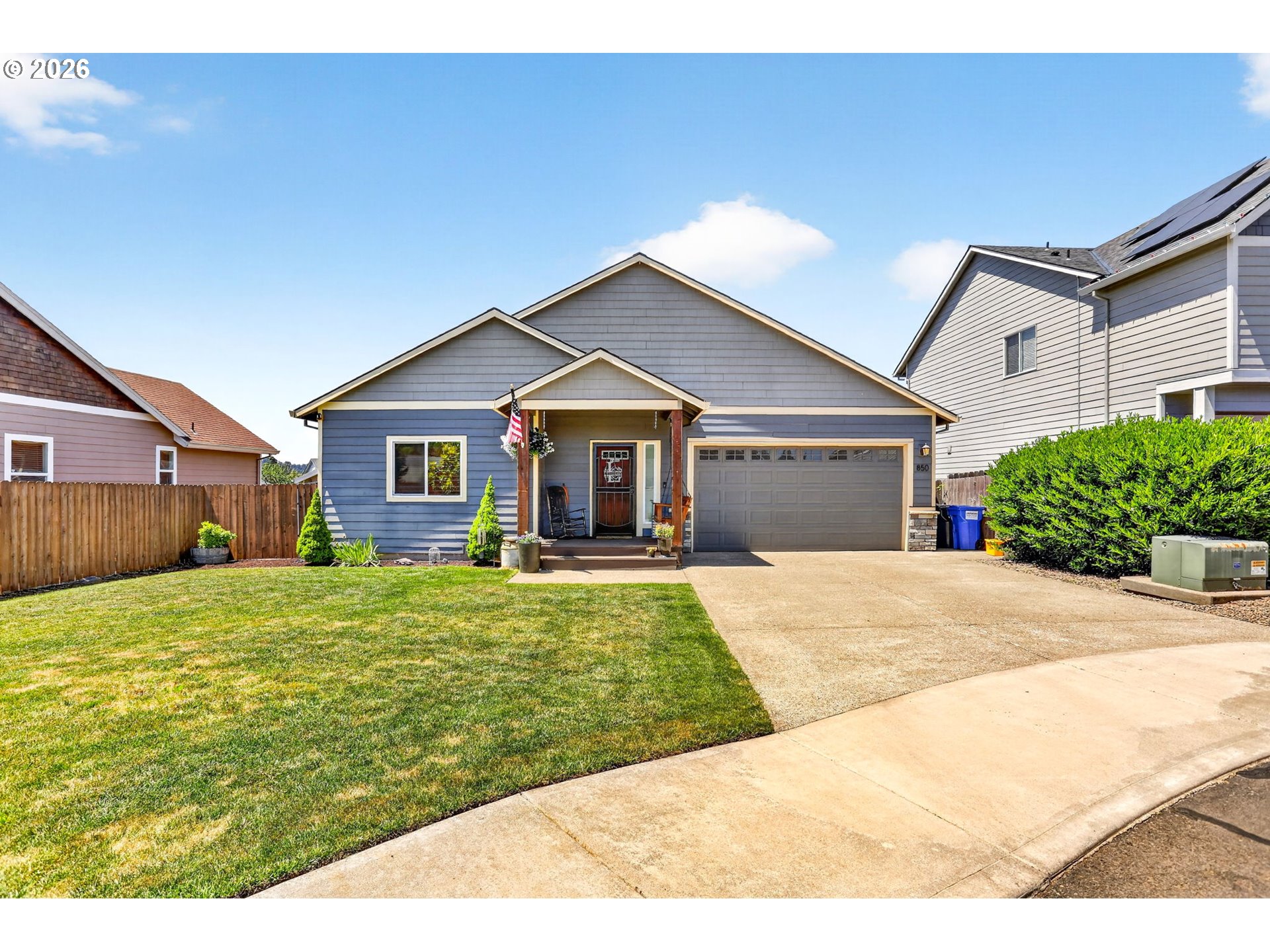 850 Se Pineview Ct Property Photo 1
