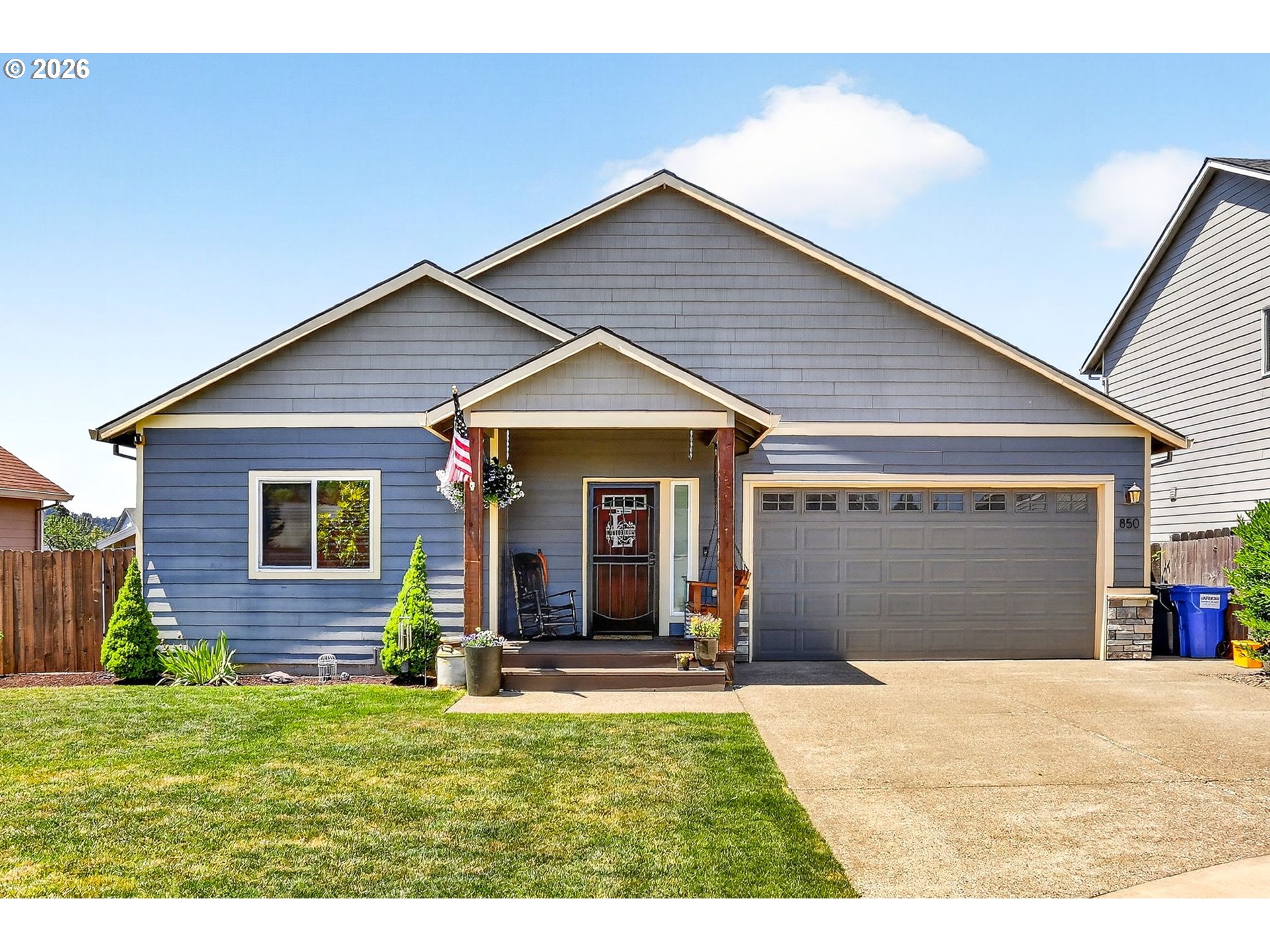 850 Se Pineview Ct Property Photo 4
