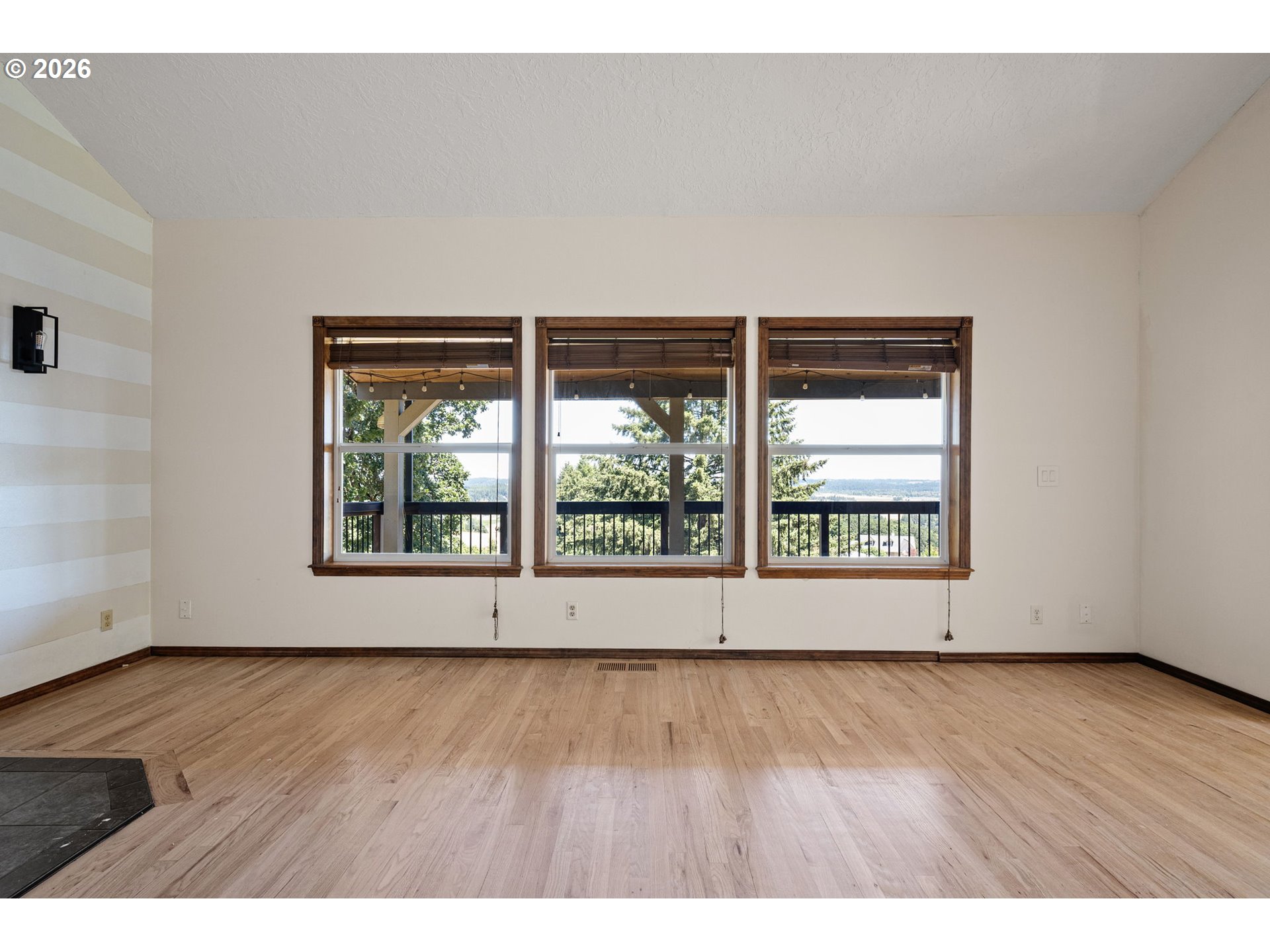 3955 Sunset Hills Dr Property Photo 15