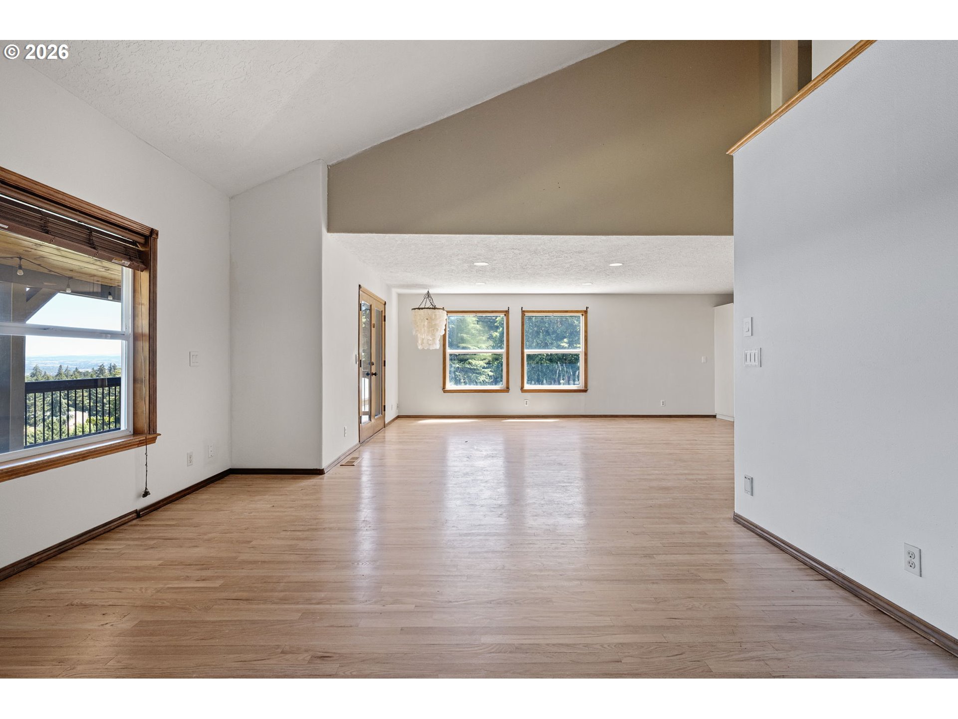 3955 Sunset Hills Dr Property Photo 17