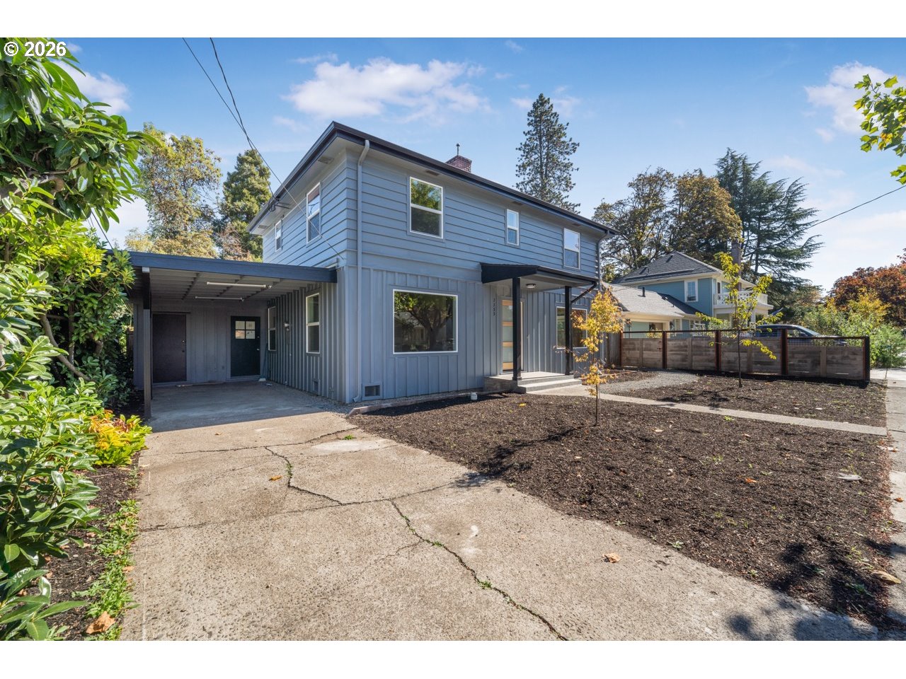 1155 Madison St Property Photo 2