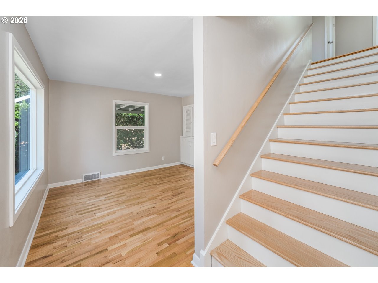 1155 Madison St Property Photo 3