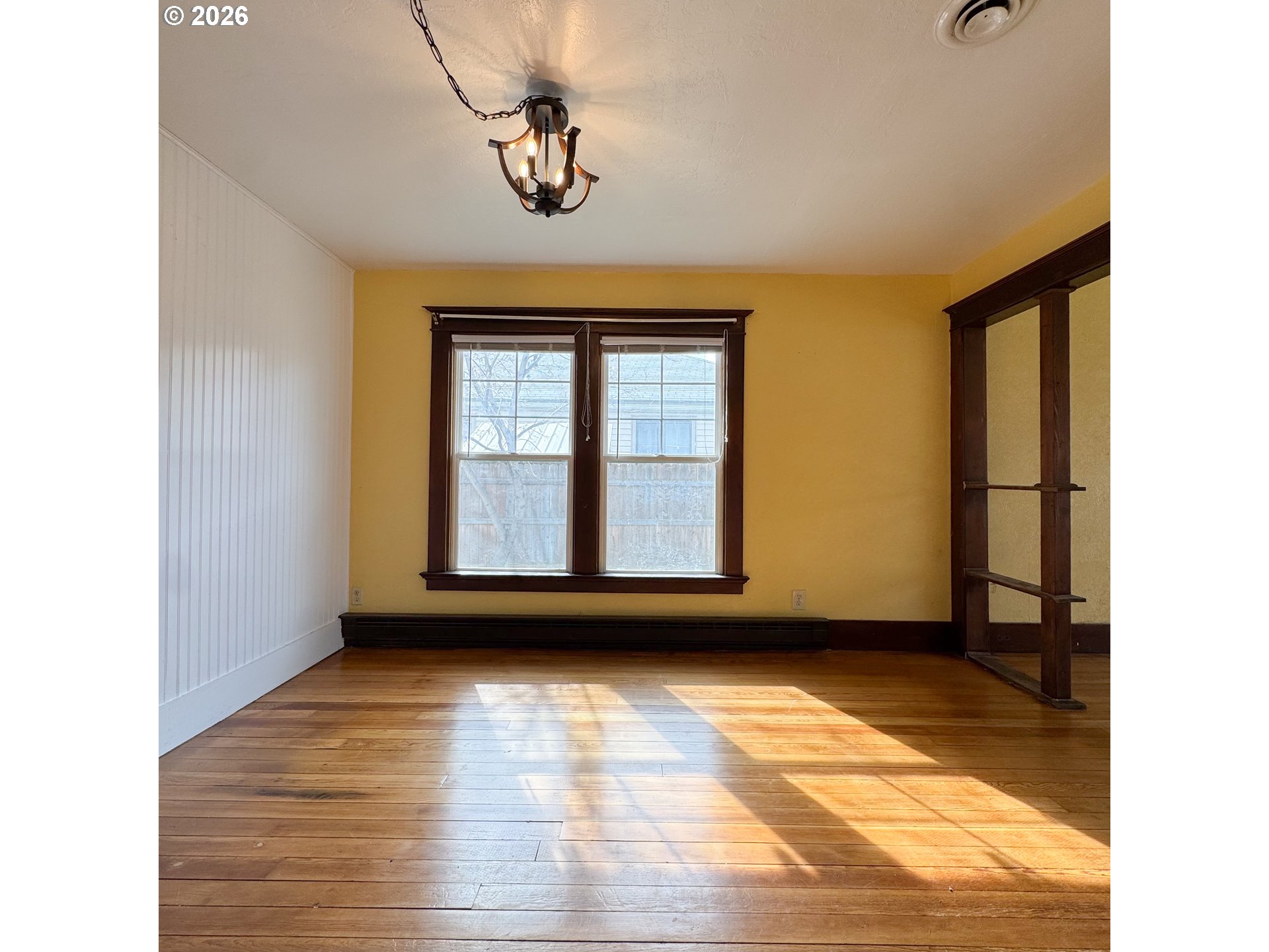 2414 3rd St Property Photo 5