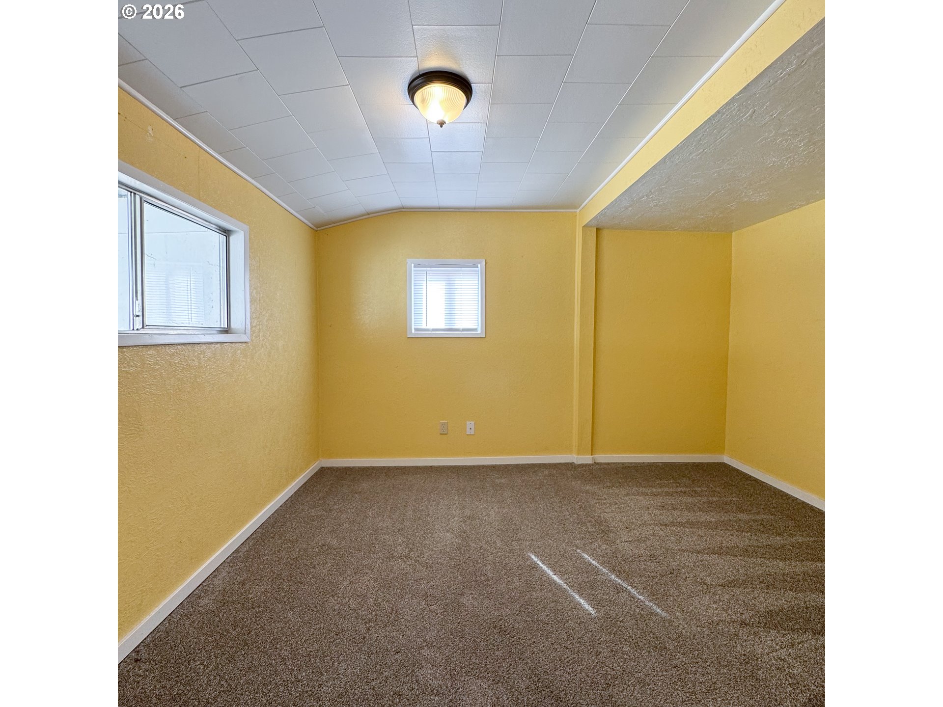 2414 3rd St Property Photo 10