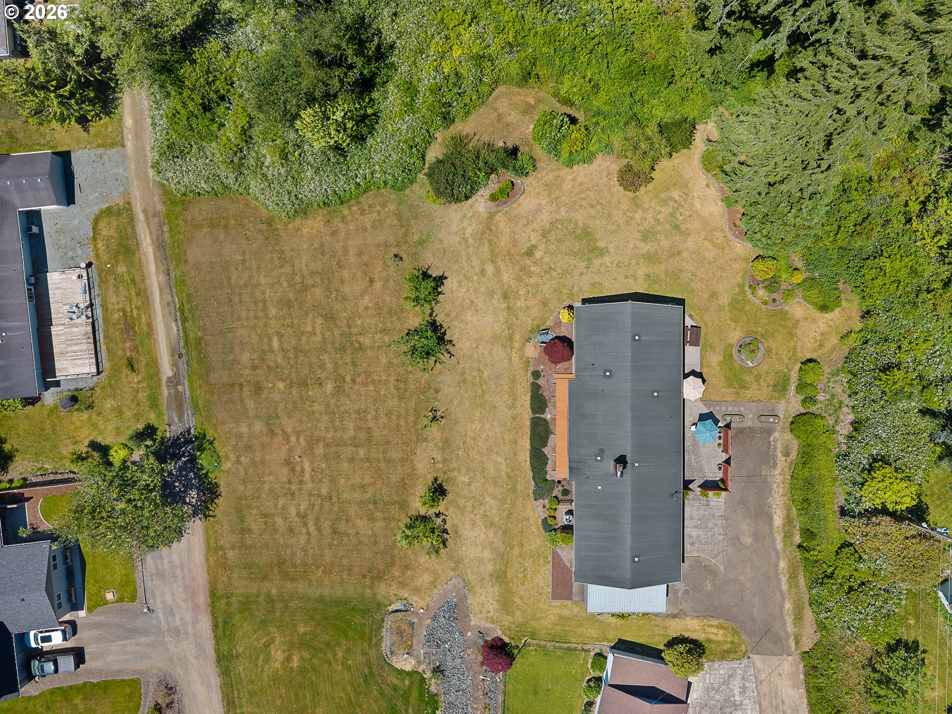 3150 Aldercrest Rd Property Photo 3