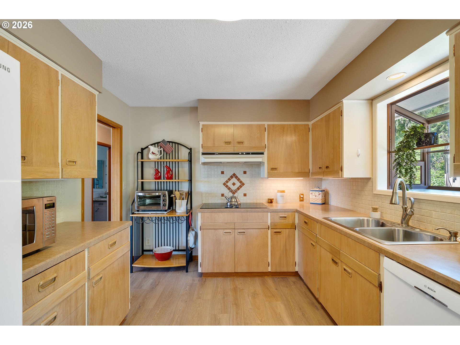 3150 Aldercrest Rd Property Photo 19