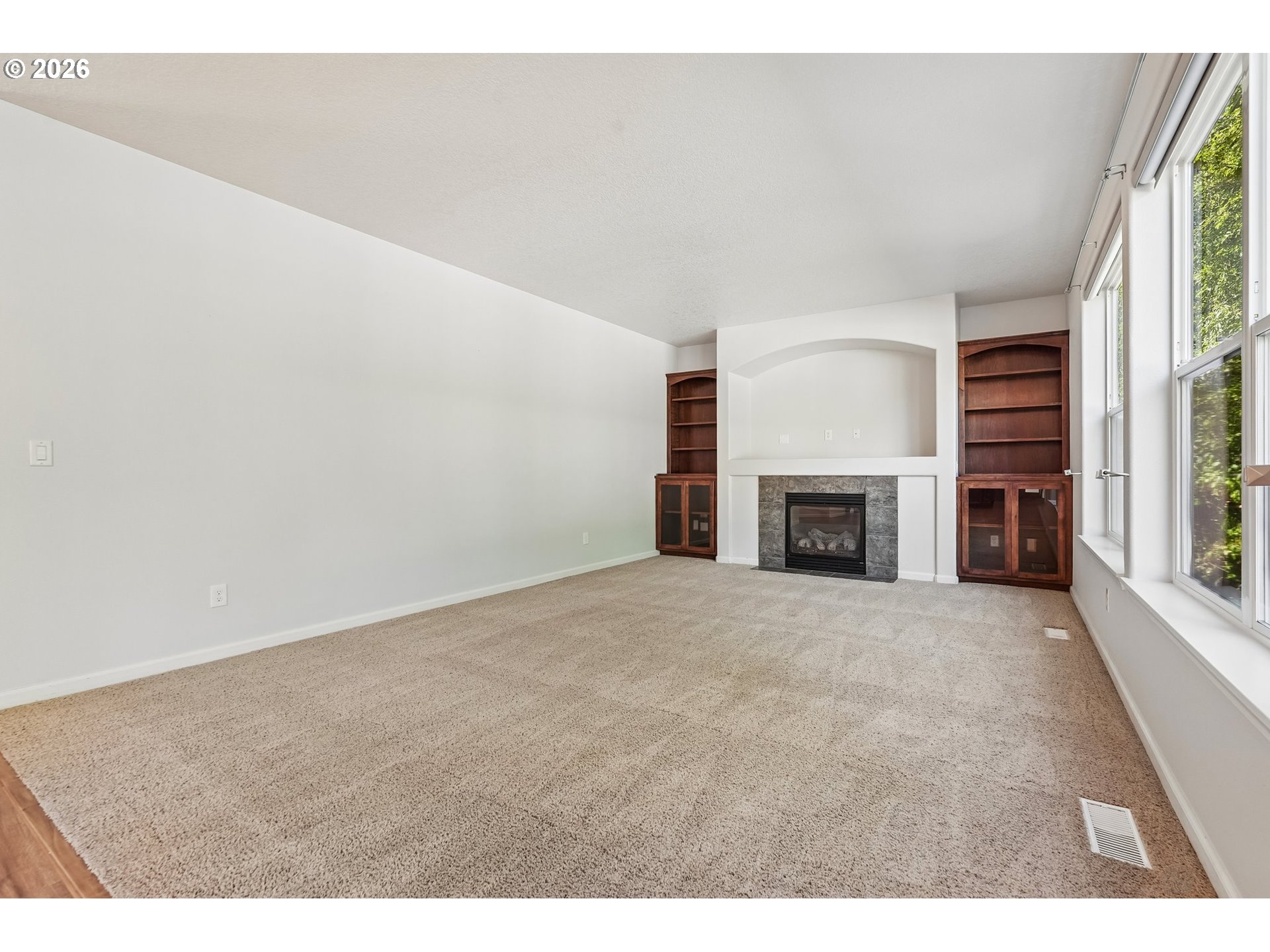 34075 Se Sturgeon St Property Photo 4