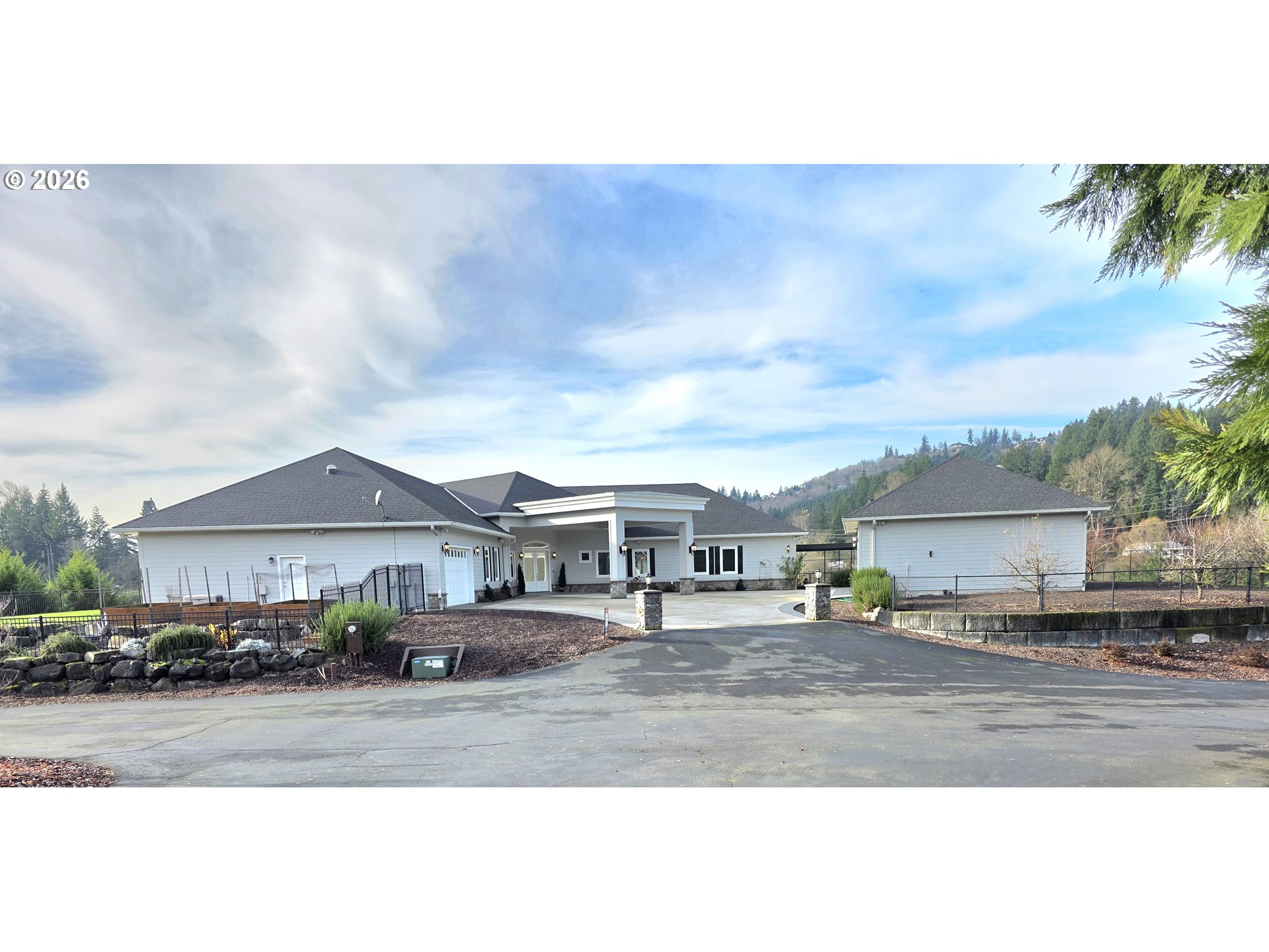 2567 Lewis River Rd Property Photo 1