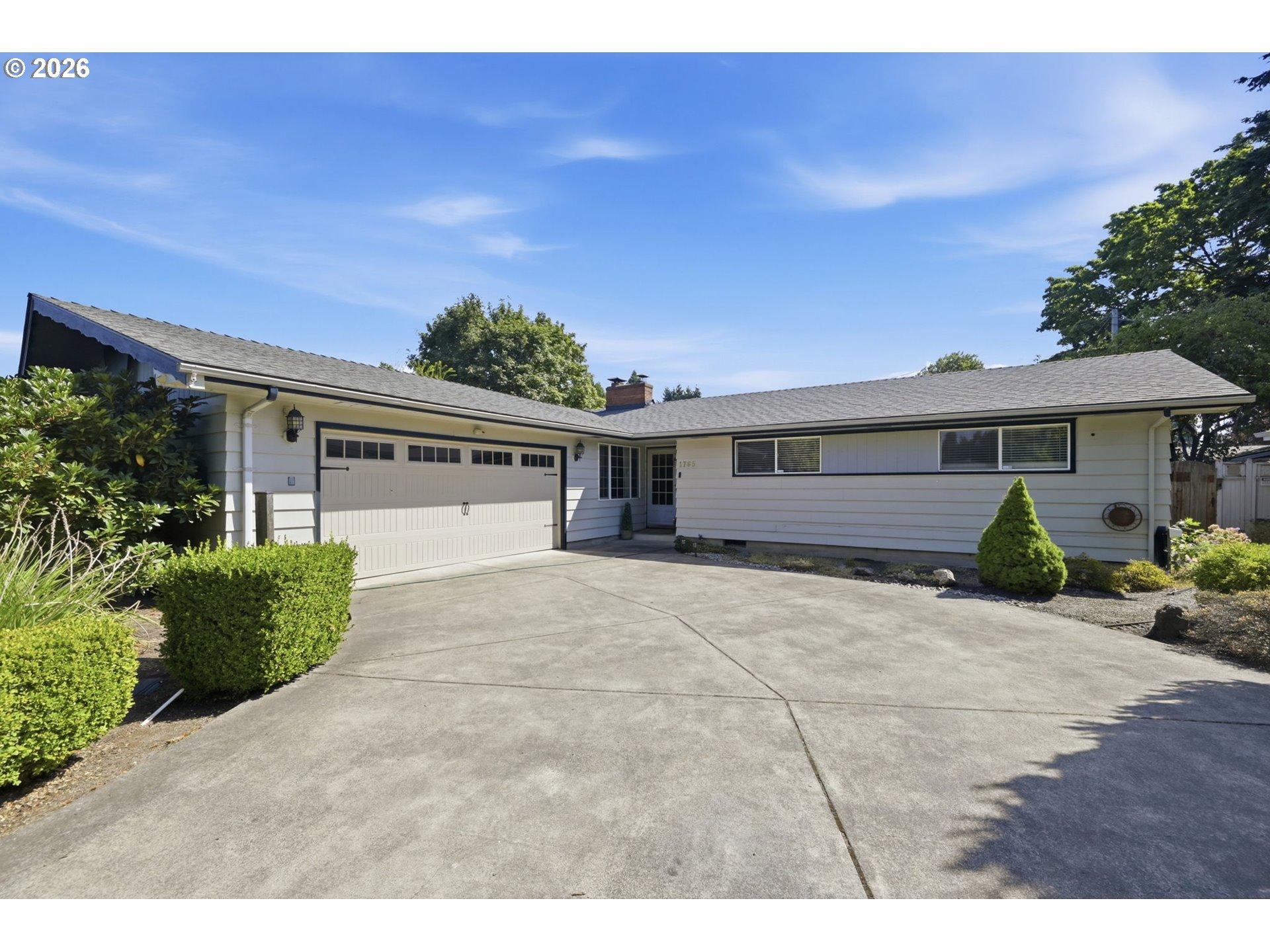 1765 SANTA ROSA ST Property Photo 1
