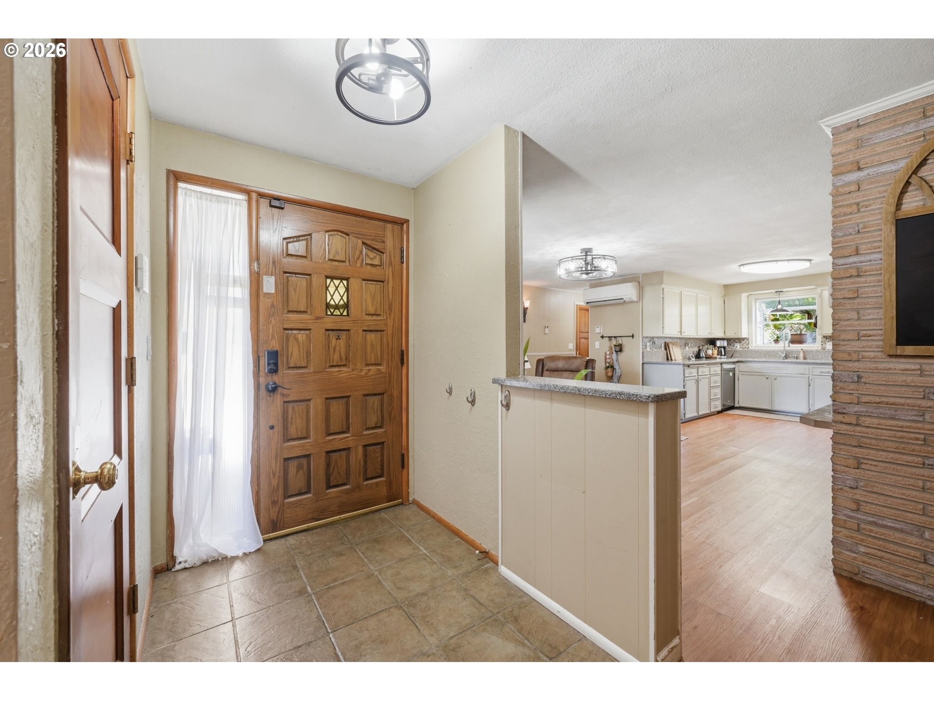 1765 Santa Rosa St Property Photo 4