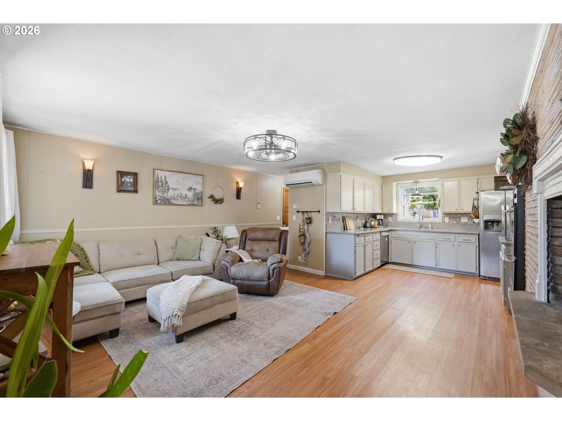 1765 Santa Rosa St Property Photo 5