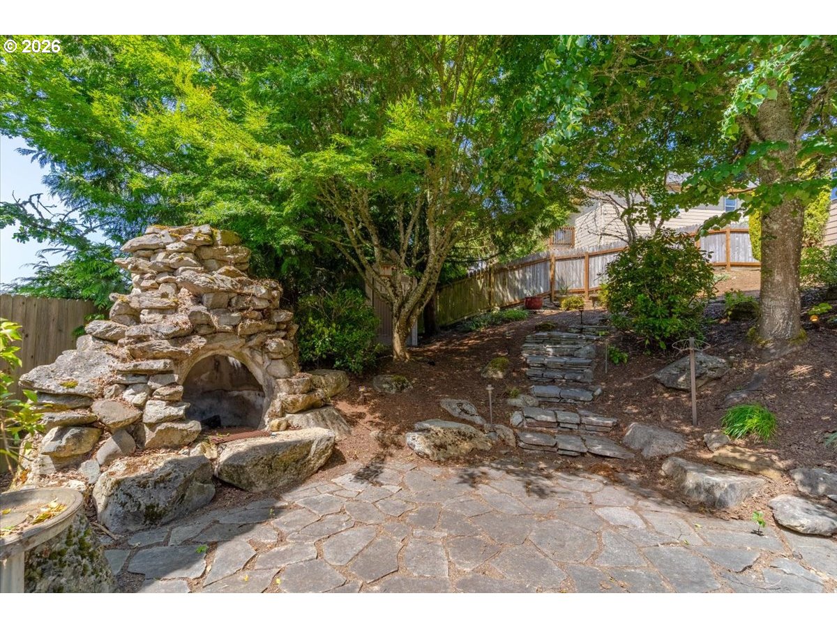 1674 Olympia Ct Property Photo 9