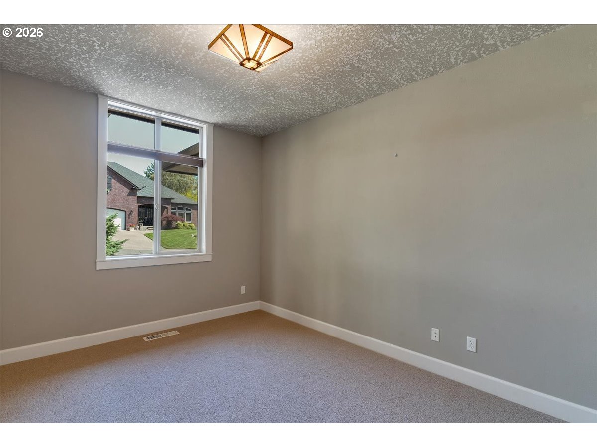 1674 Olympia Ct Property Photo 11