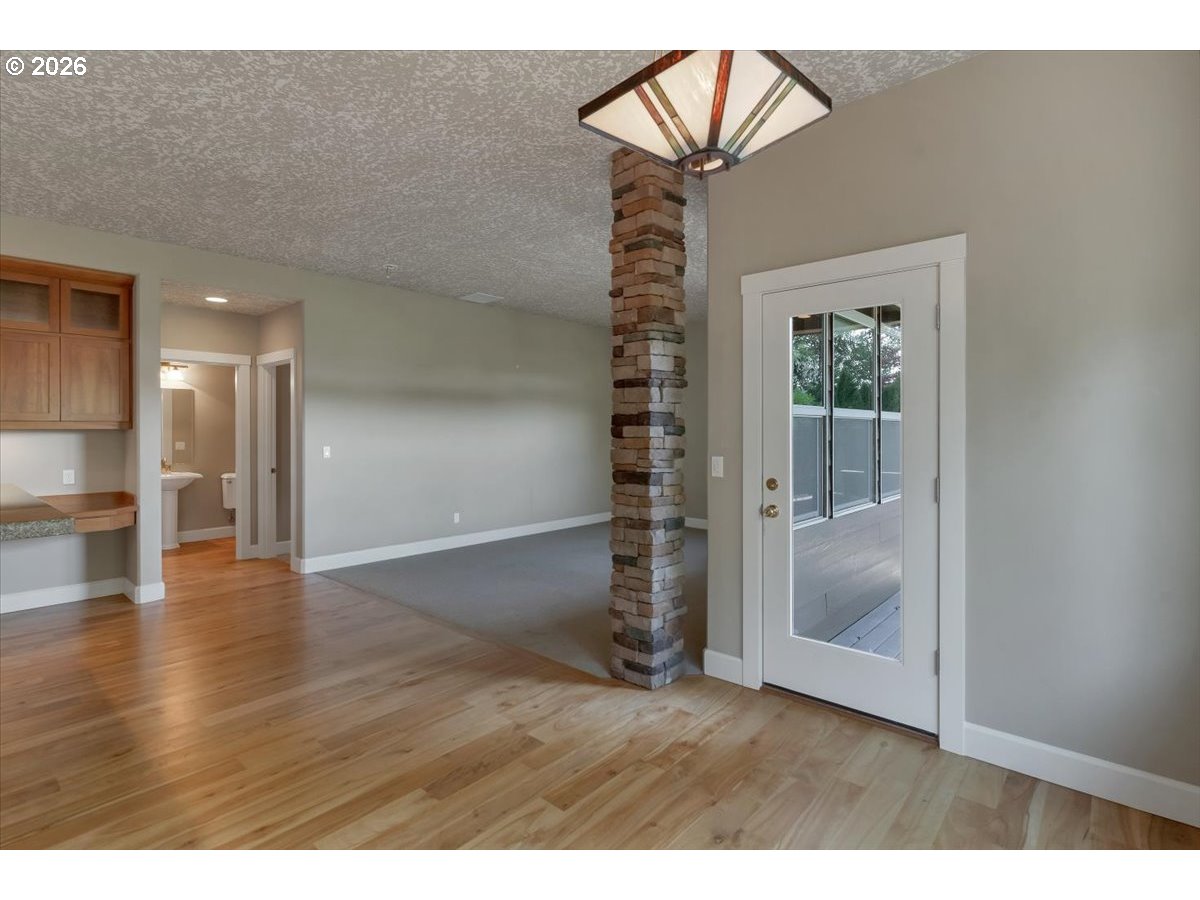1674 Olympia Ct Property Photo 27