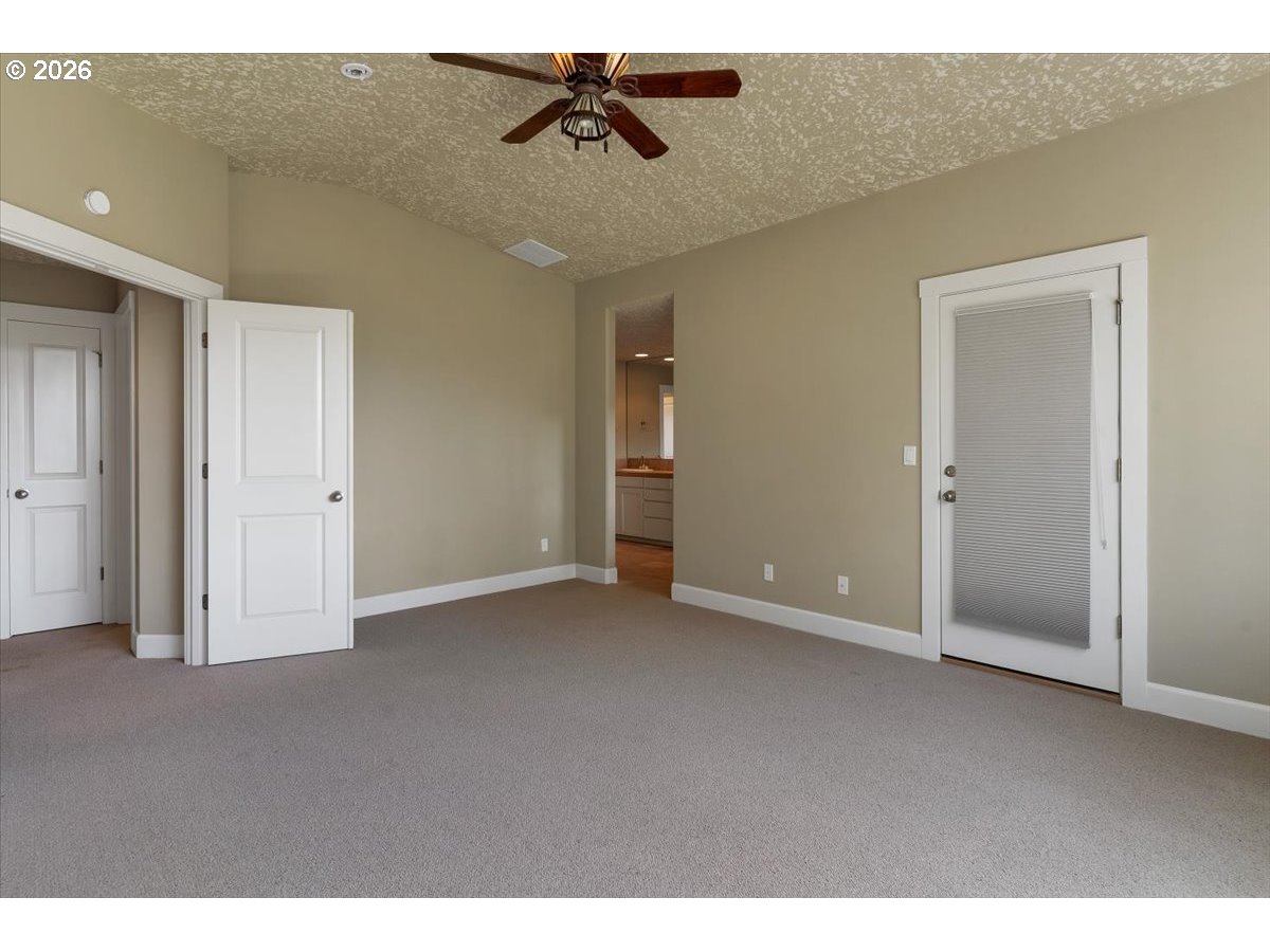 1674 Olympia Ct Property Photo 43