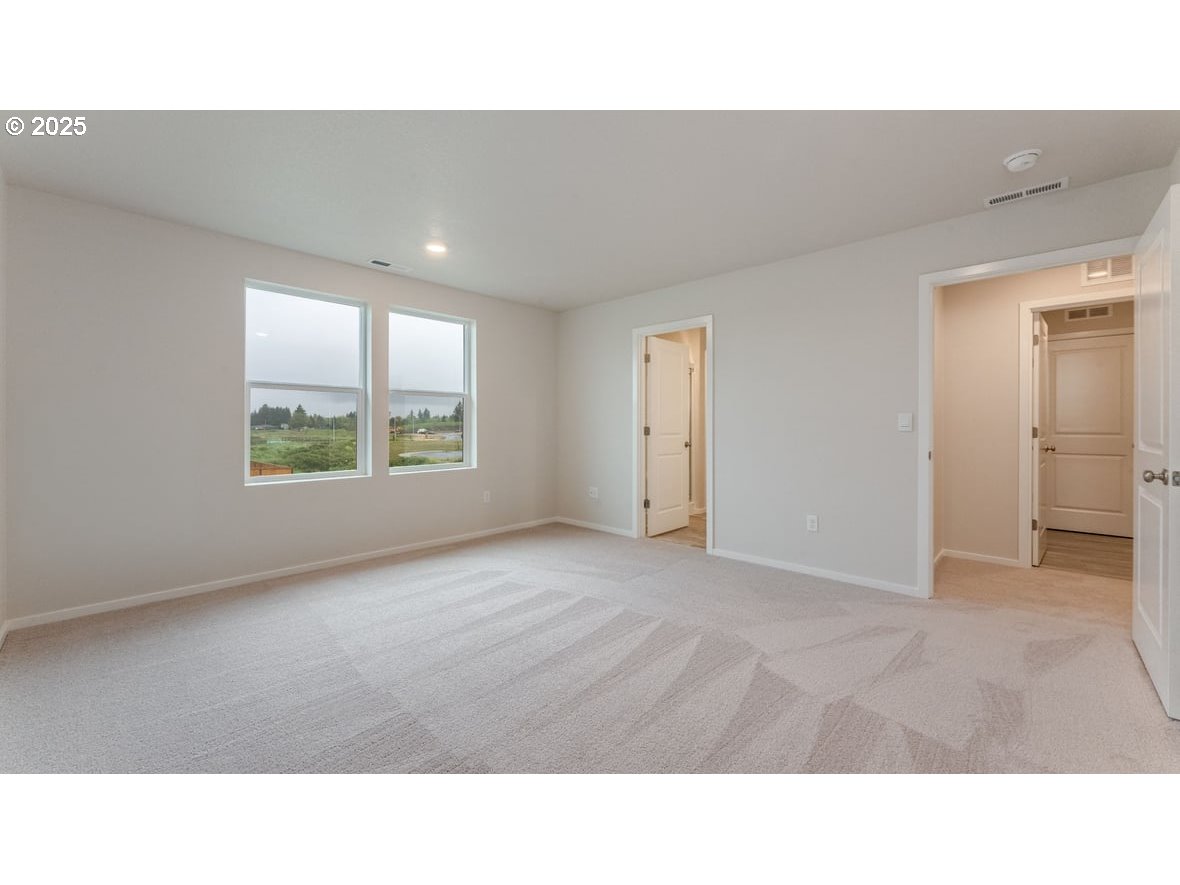 4934 Elvis Ave Ne Property Photo 19