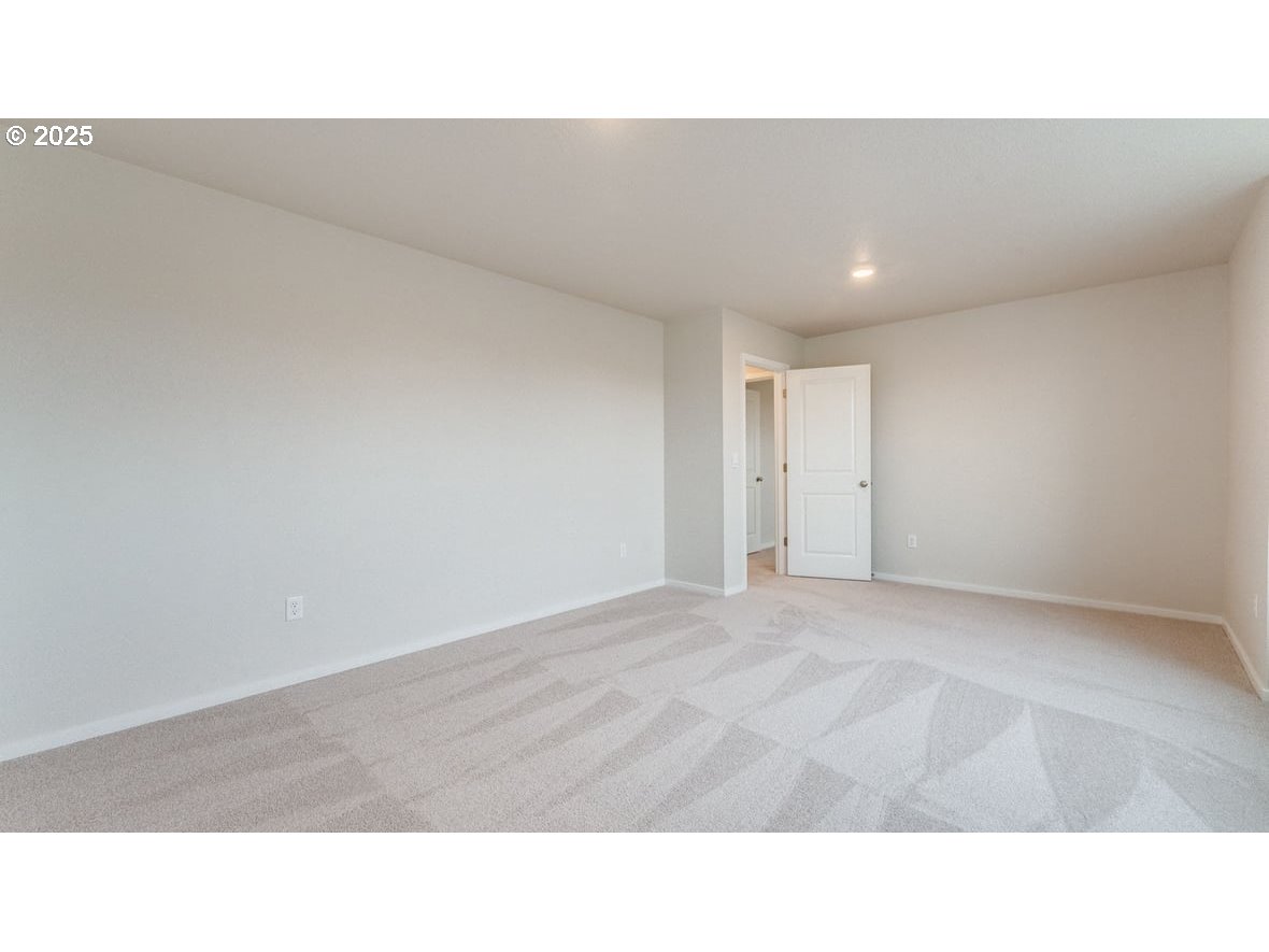 4934 Elvis Ave Ne Property Photo 29