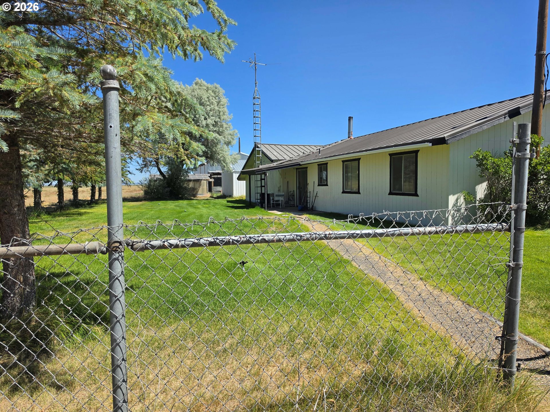 91497 Christmas Valley Hwy Property Photo 1