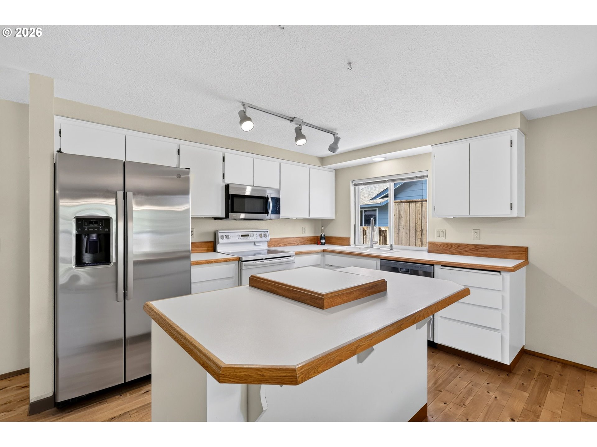 1561 Se Anthony St Property Photo 17