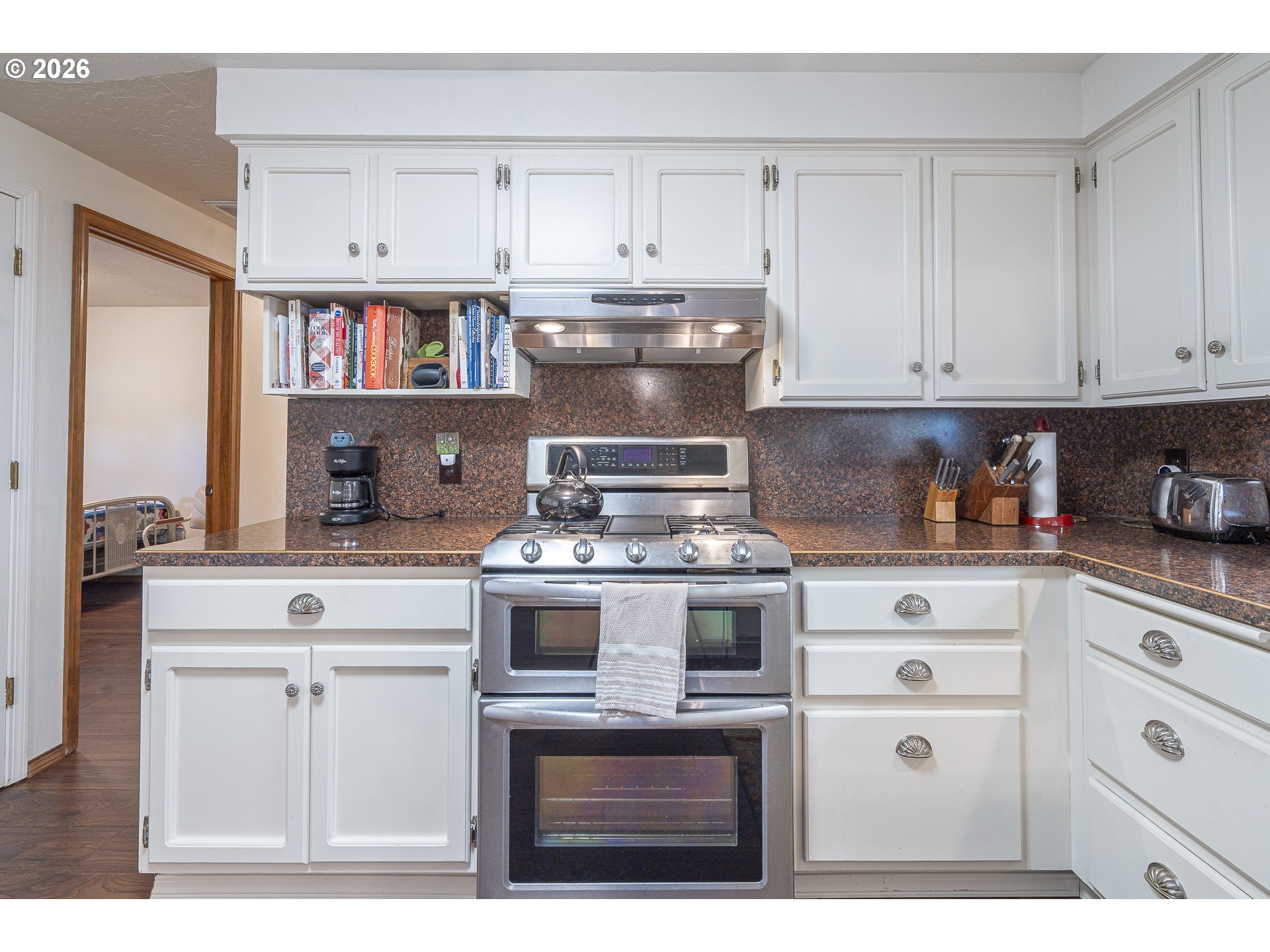 184 Ne Gerlinger Ln Property Photo 14