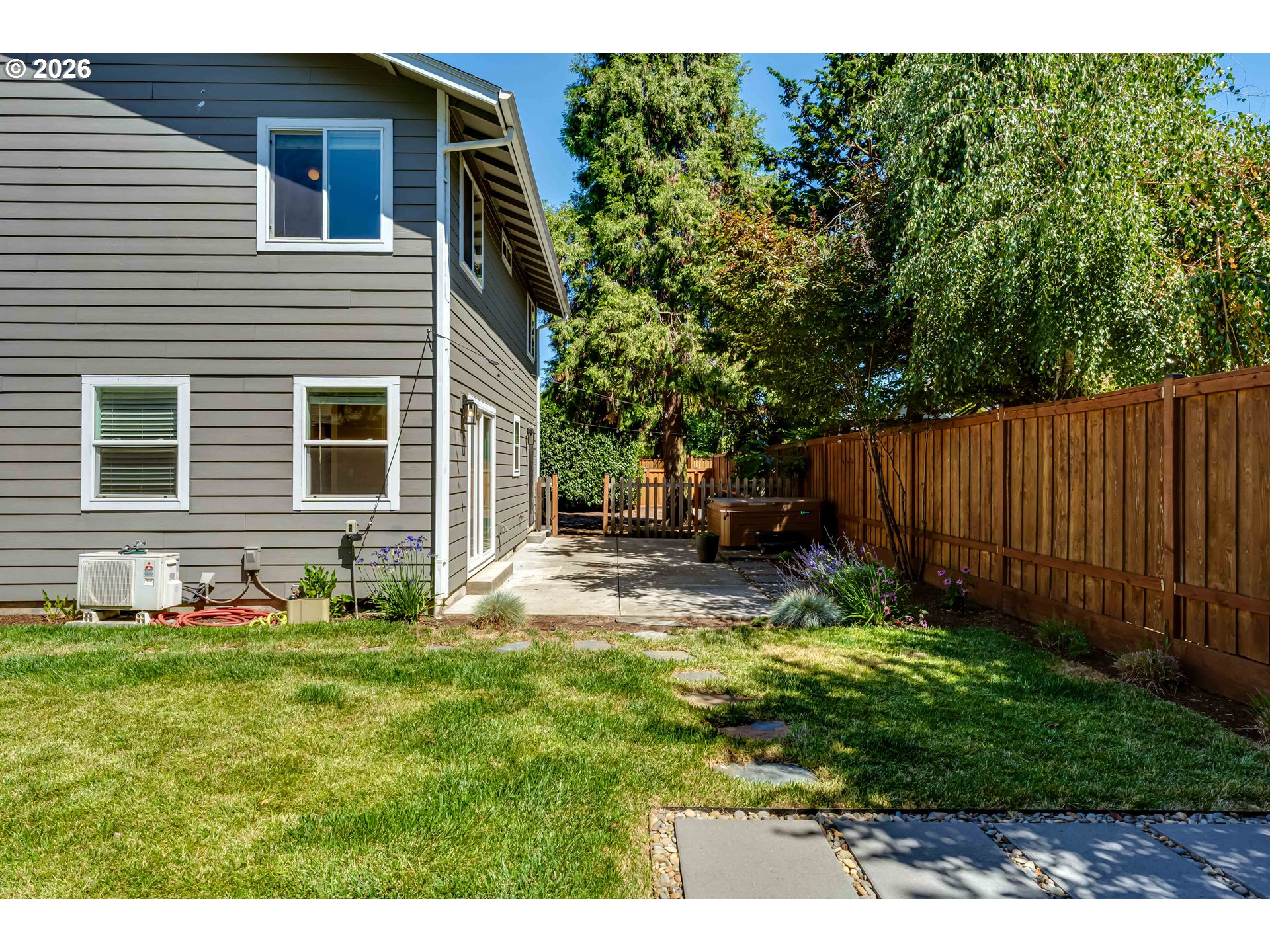 3325 Honeywood St Property Photo 30