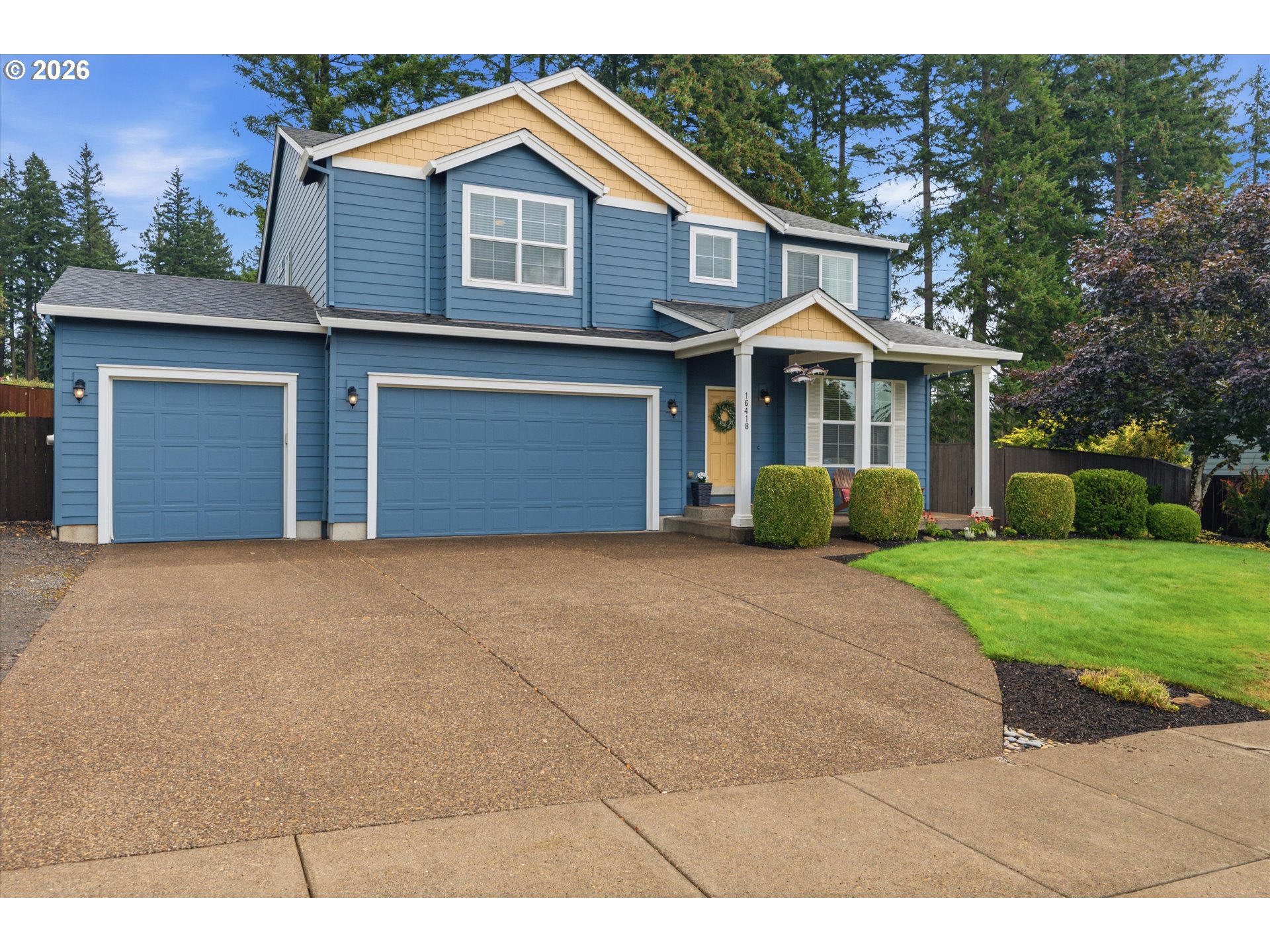 16418 Trail View Dr Property Photo 1