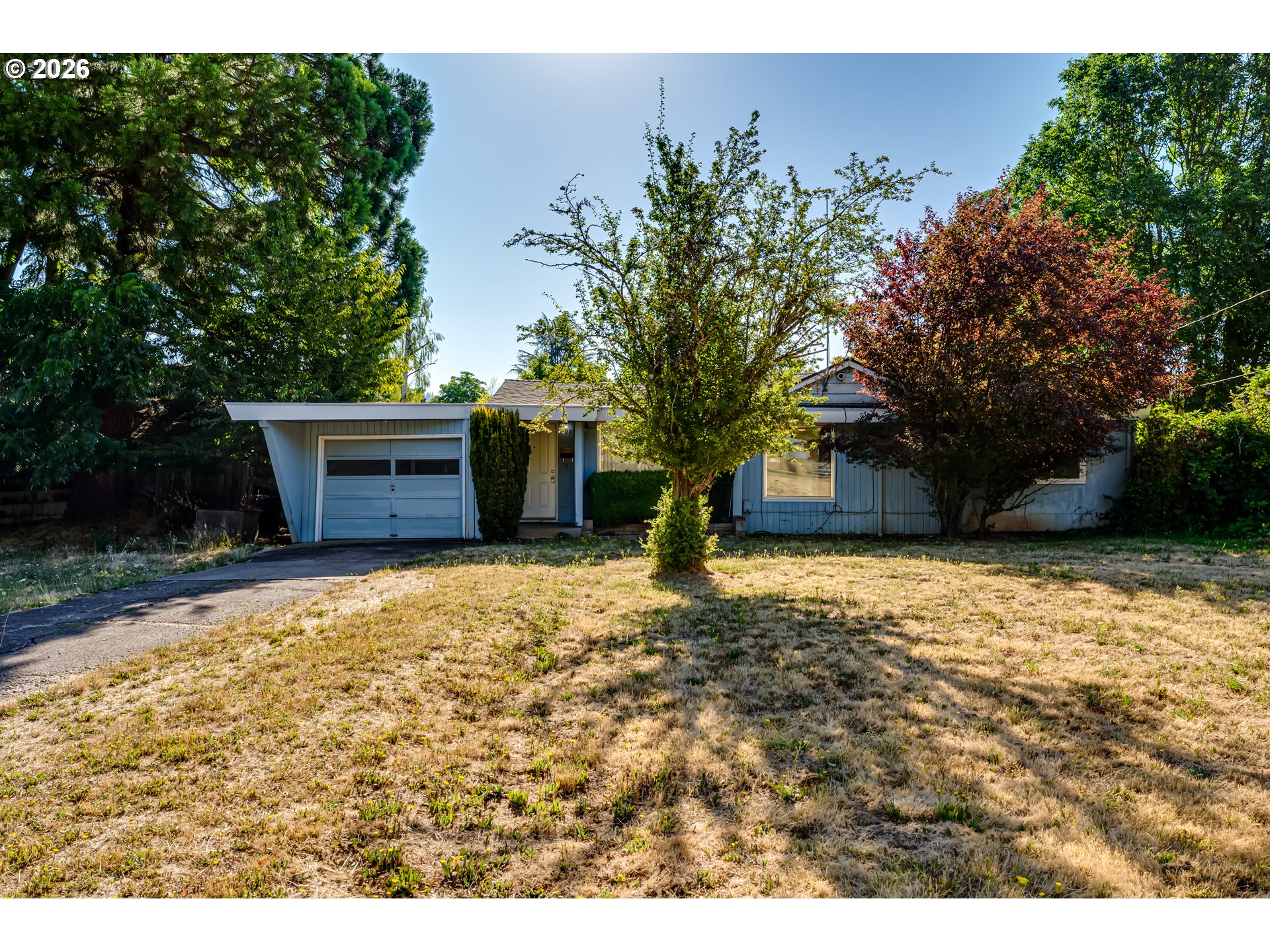 3031 WILLAMETTE ST Property Photo 1