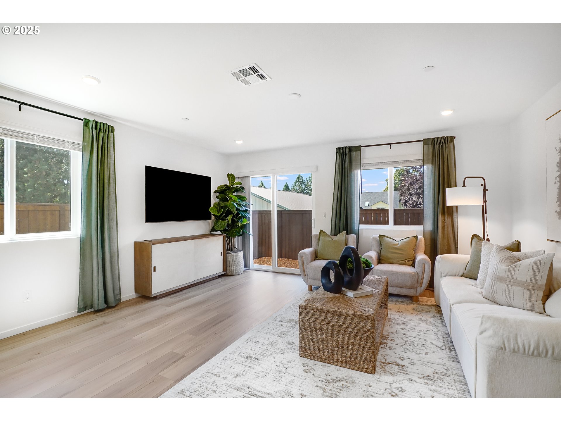 1470 Laura Vista Dr Nw Property Photo 11