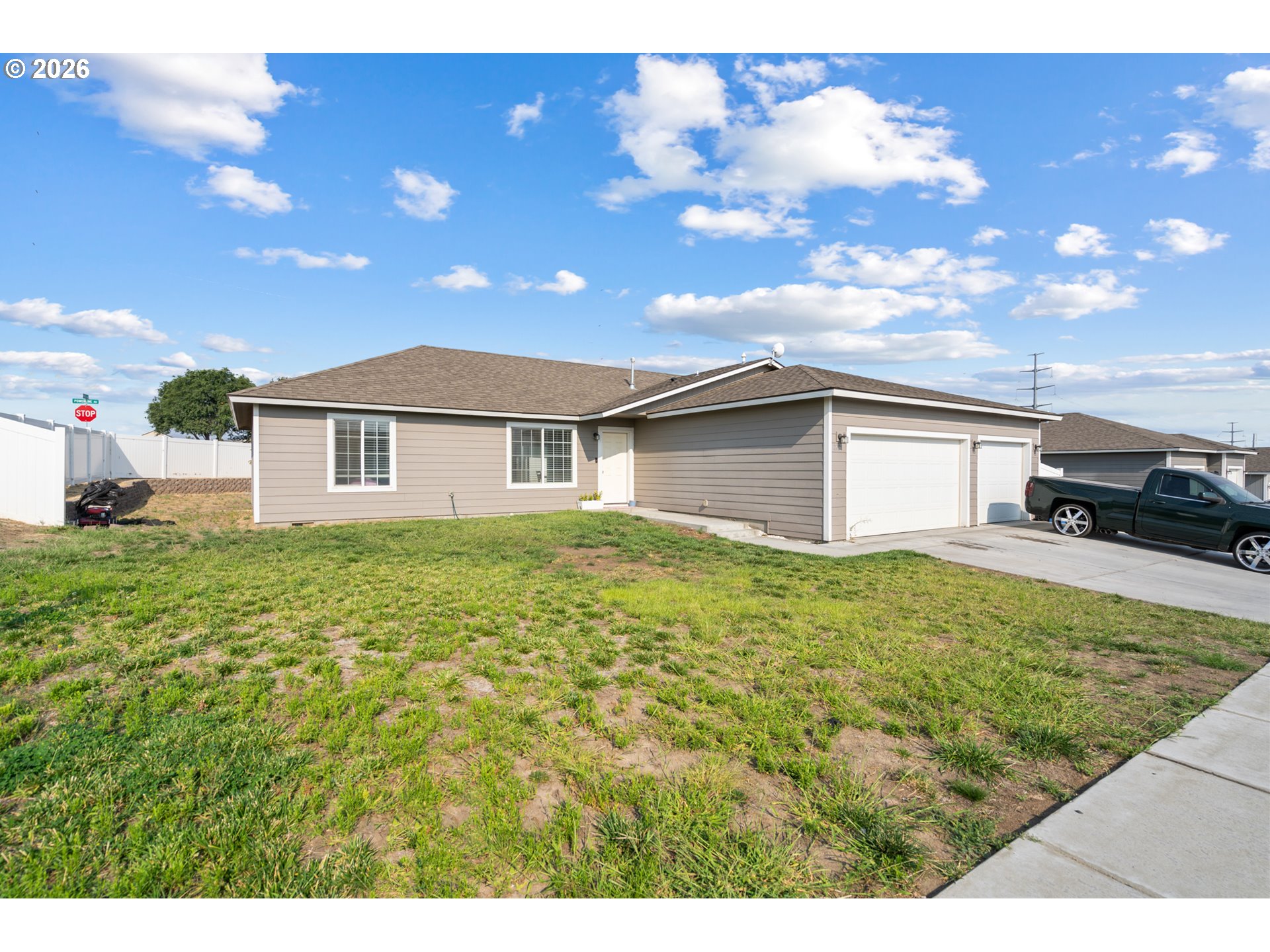 2734 CURLEW ST Property Photo 1