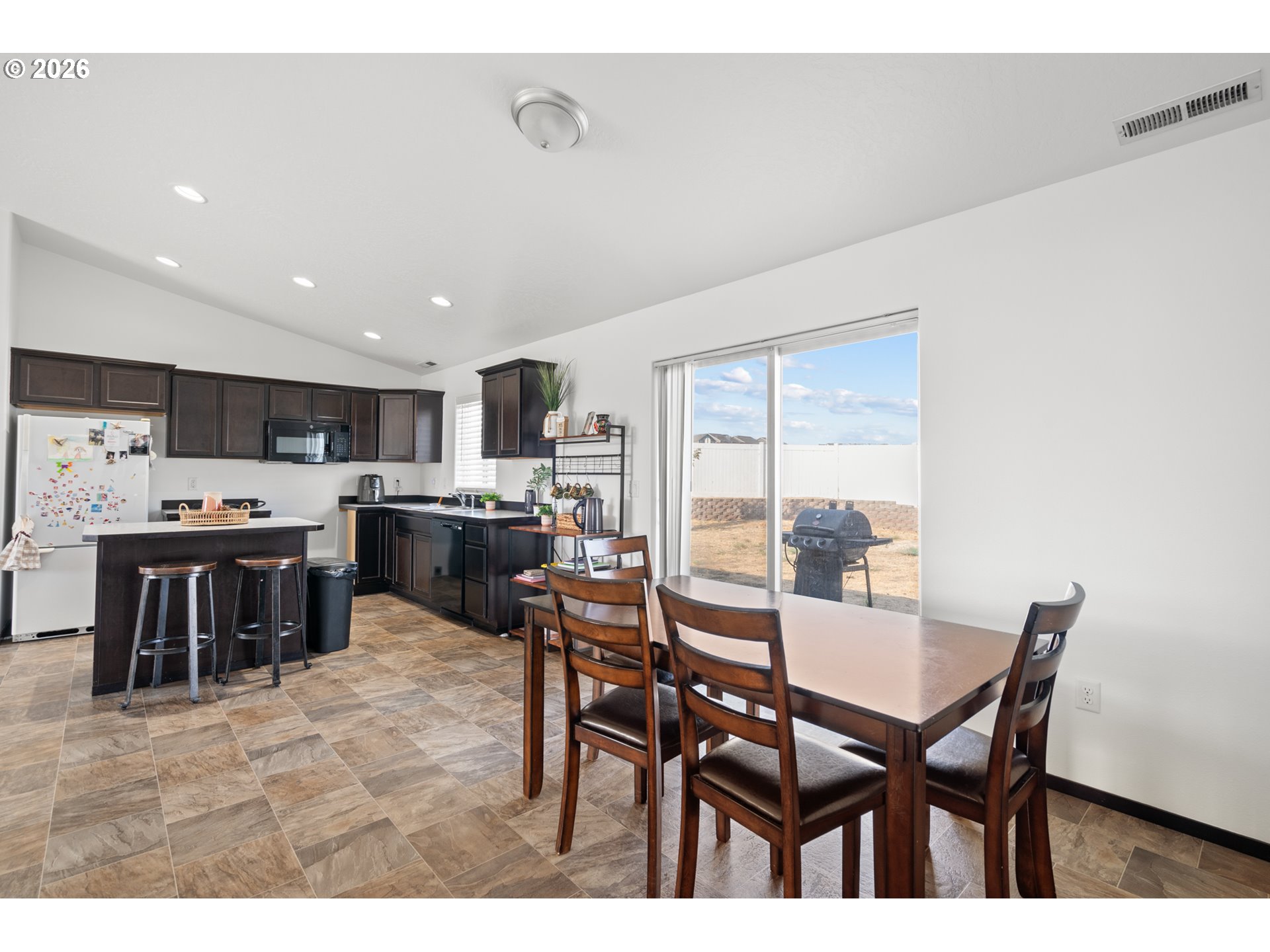 2734 Curlew St Property Photo 10