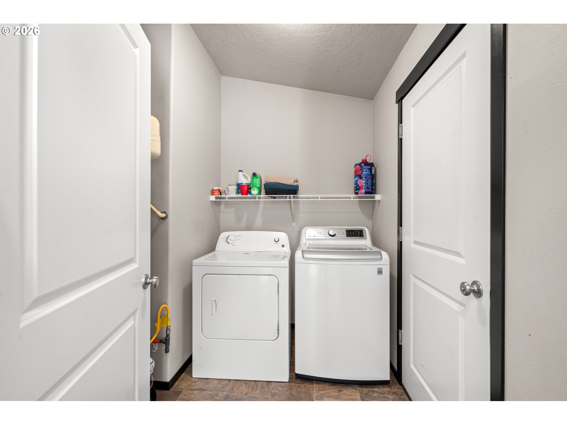 2734 Curlew St Property Photo 16
