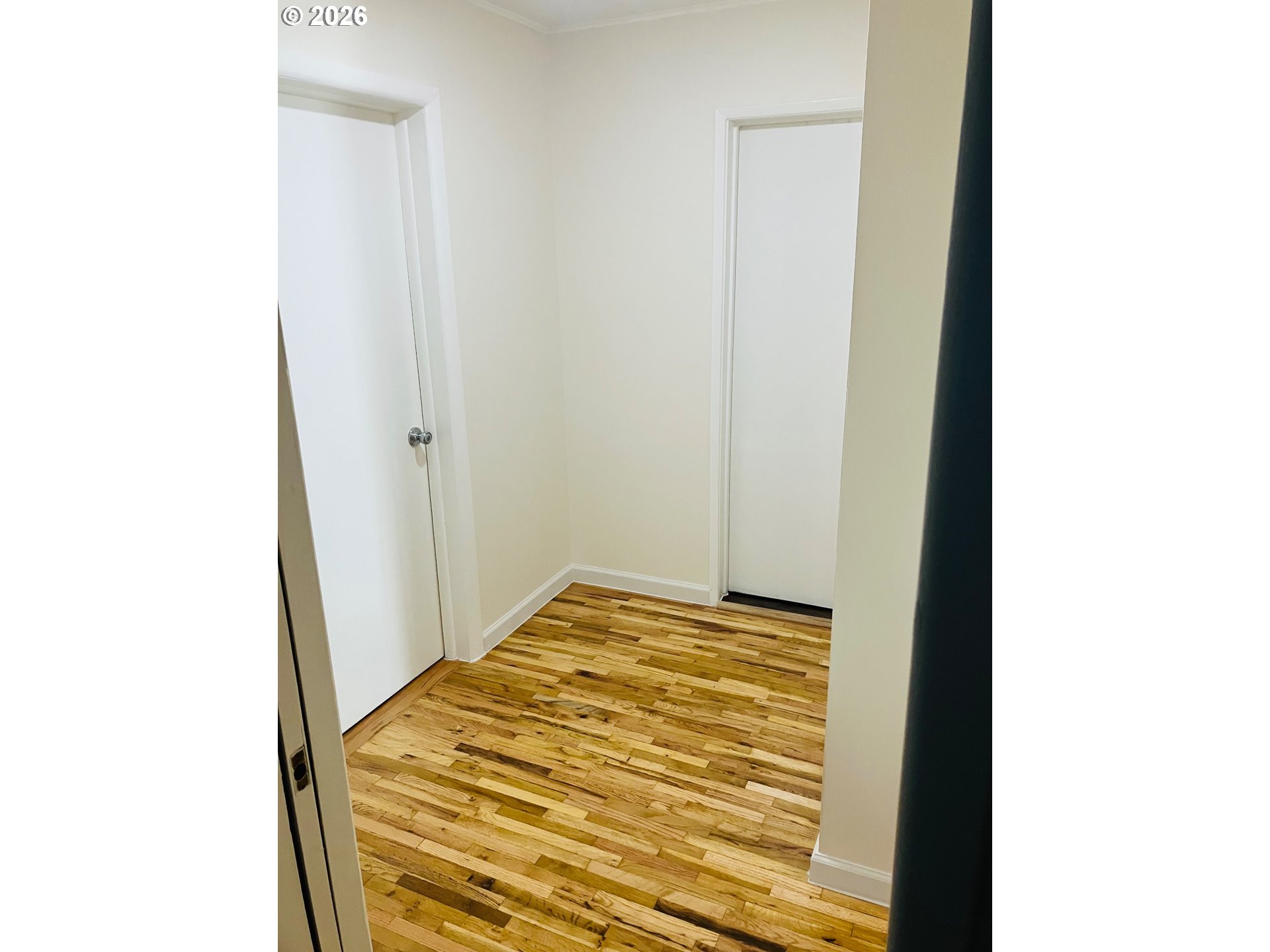 152 W C St Property Photo 18