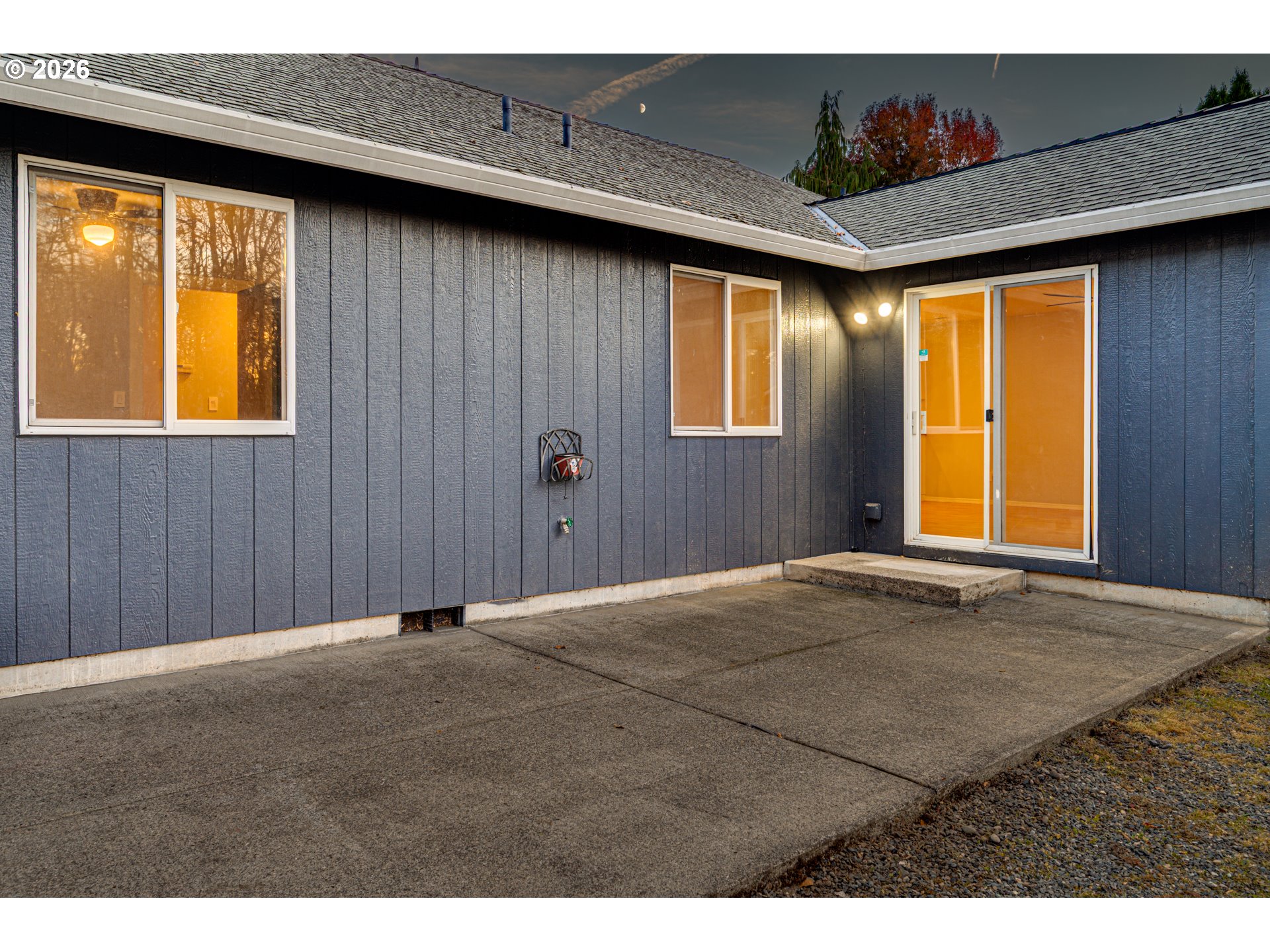 320 Nw 25th Pl Property Photo 22