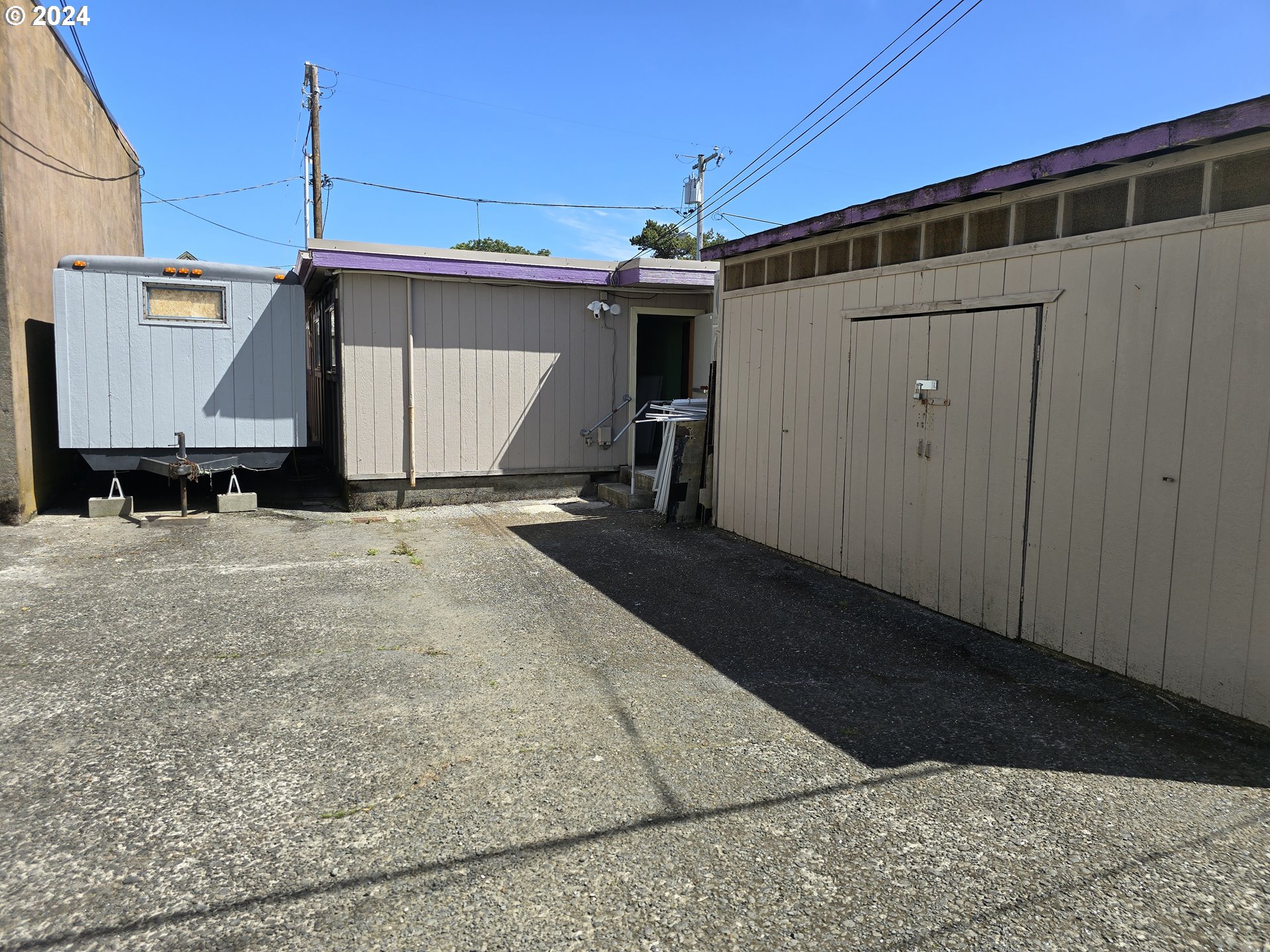 719 1st Ave Property Photo 6
