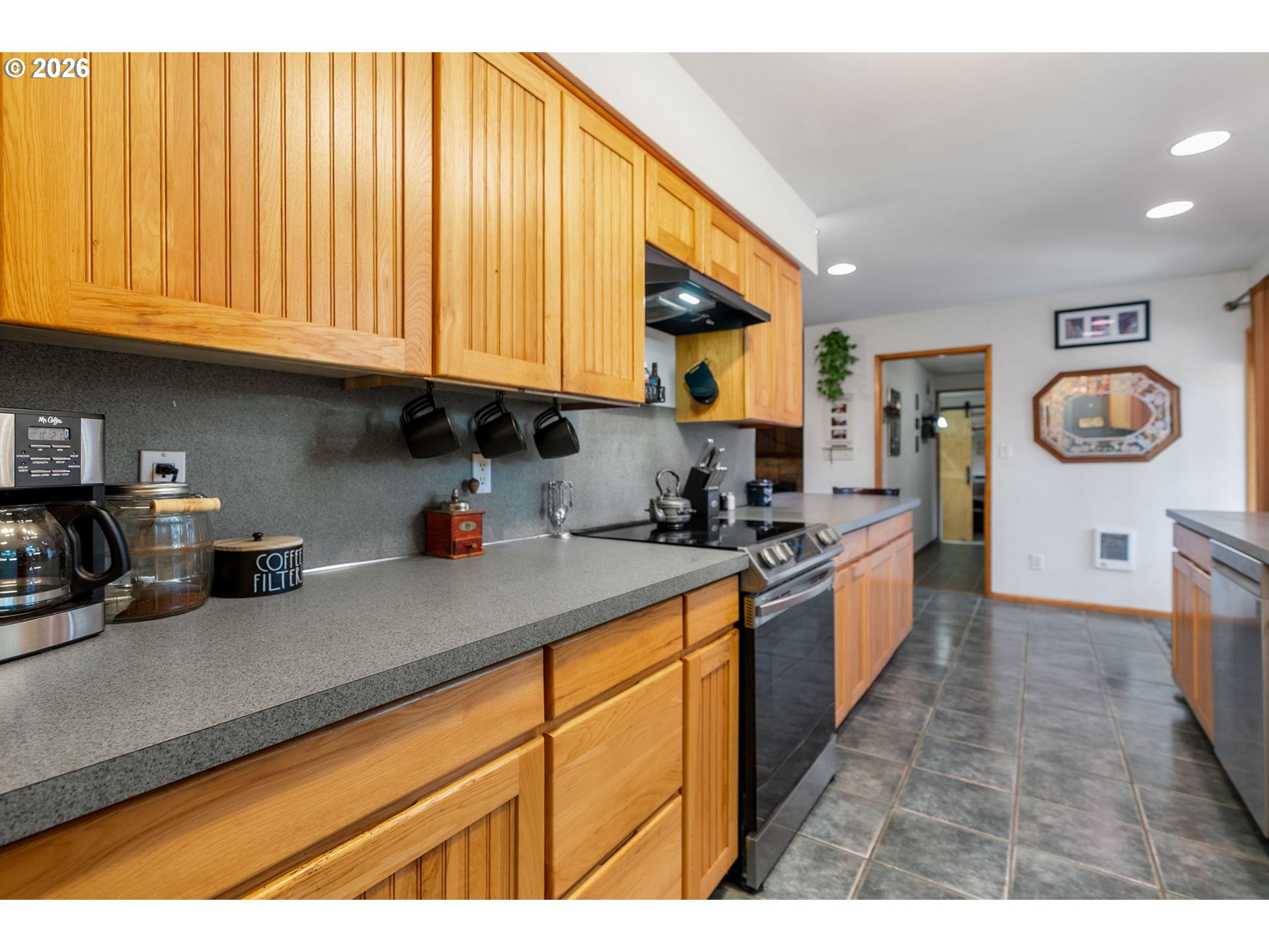 903 Hostetler Way Property Photo 8