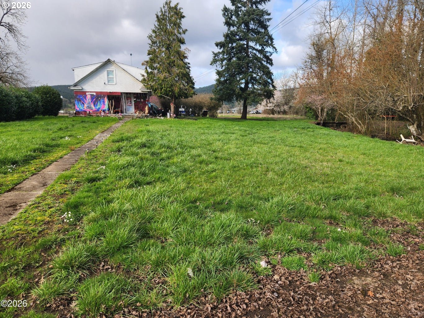 819 W MAIN ST