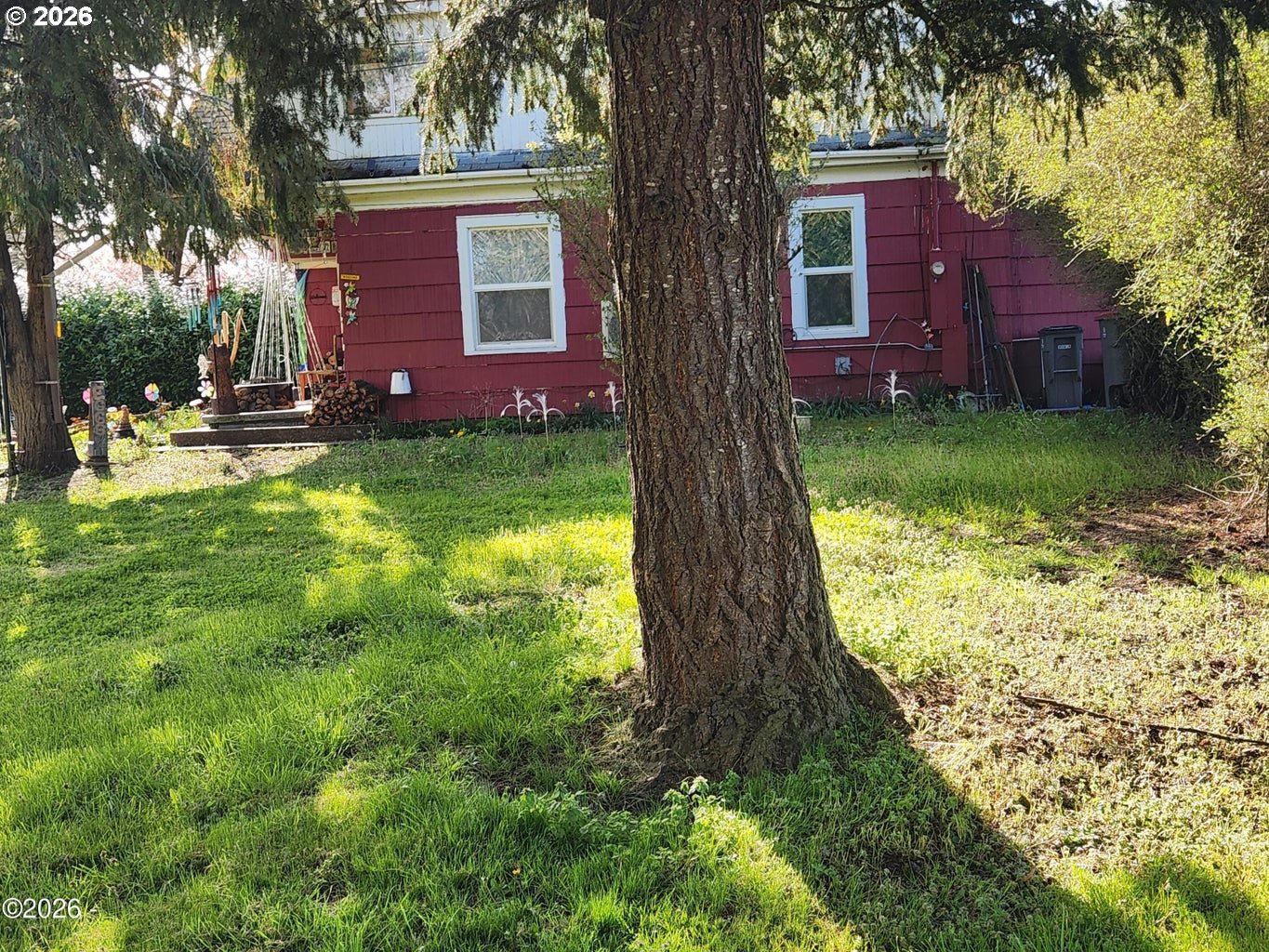 819 W Main St Property Photo 6