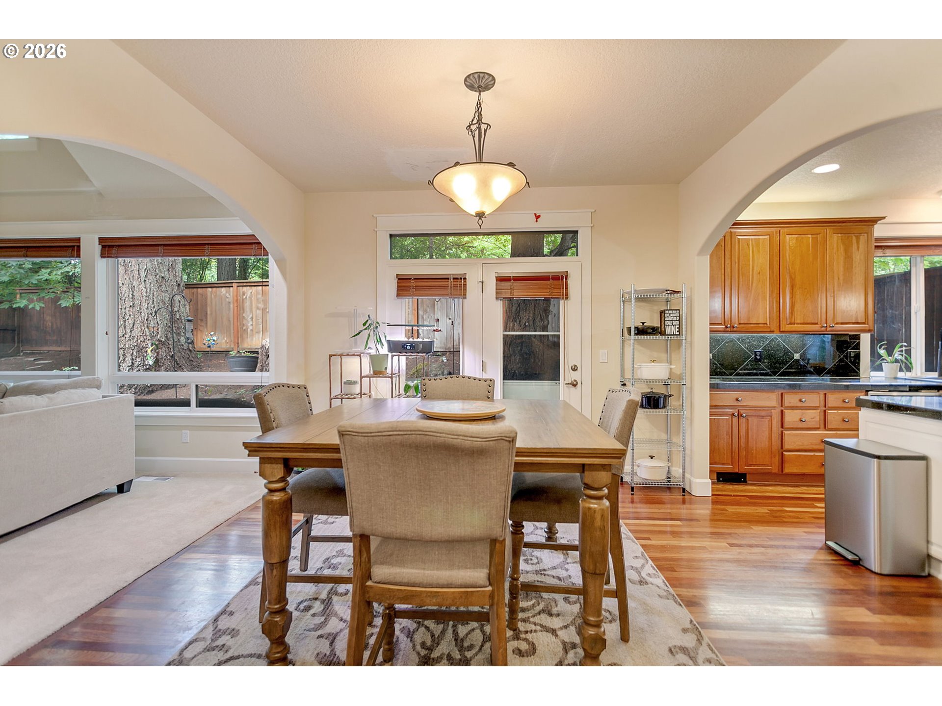 2613 Beacon Hill Dr Property Photo 11